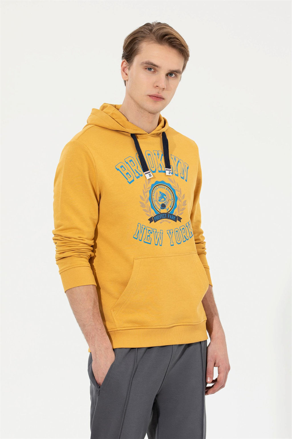 Мужская толстовка с капюшоном цвета шафрана - U.s. polo assn фото 9
