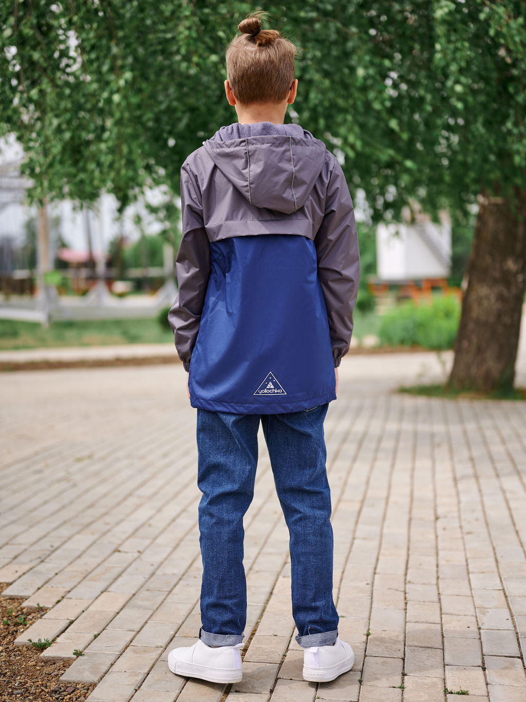 Ветровка-спорт на флисе для мальчика серый-синий