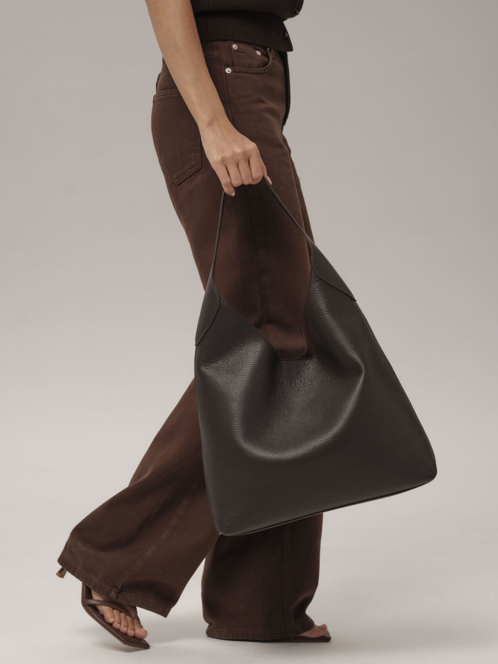 Кожаная сумка Michele DBR 31156 коричневый шоколад  фото 4