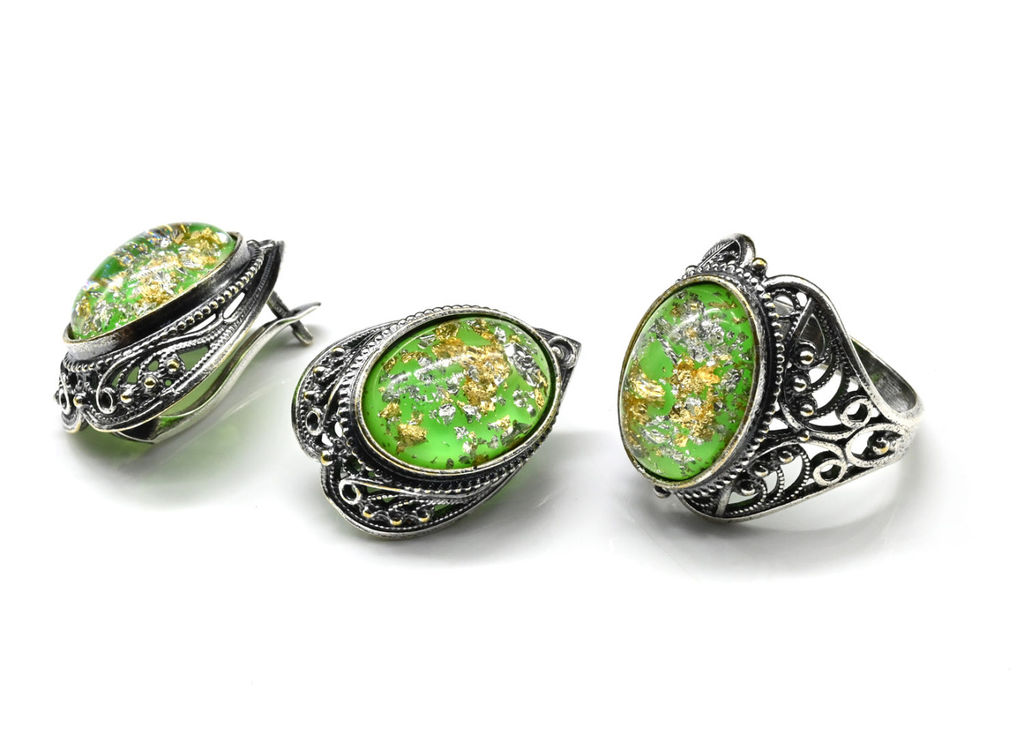 Кольцо Серьги с опалом искусственным, цв.салатовый размер 18