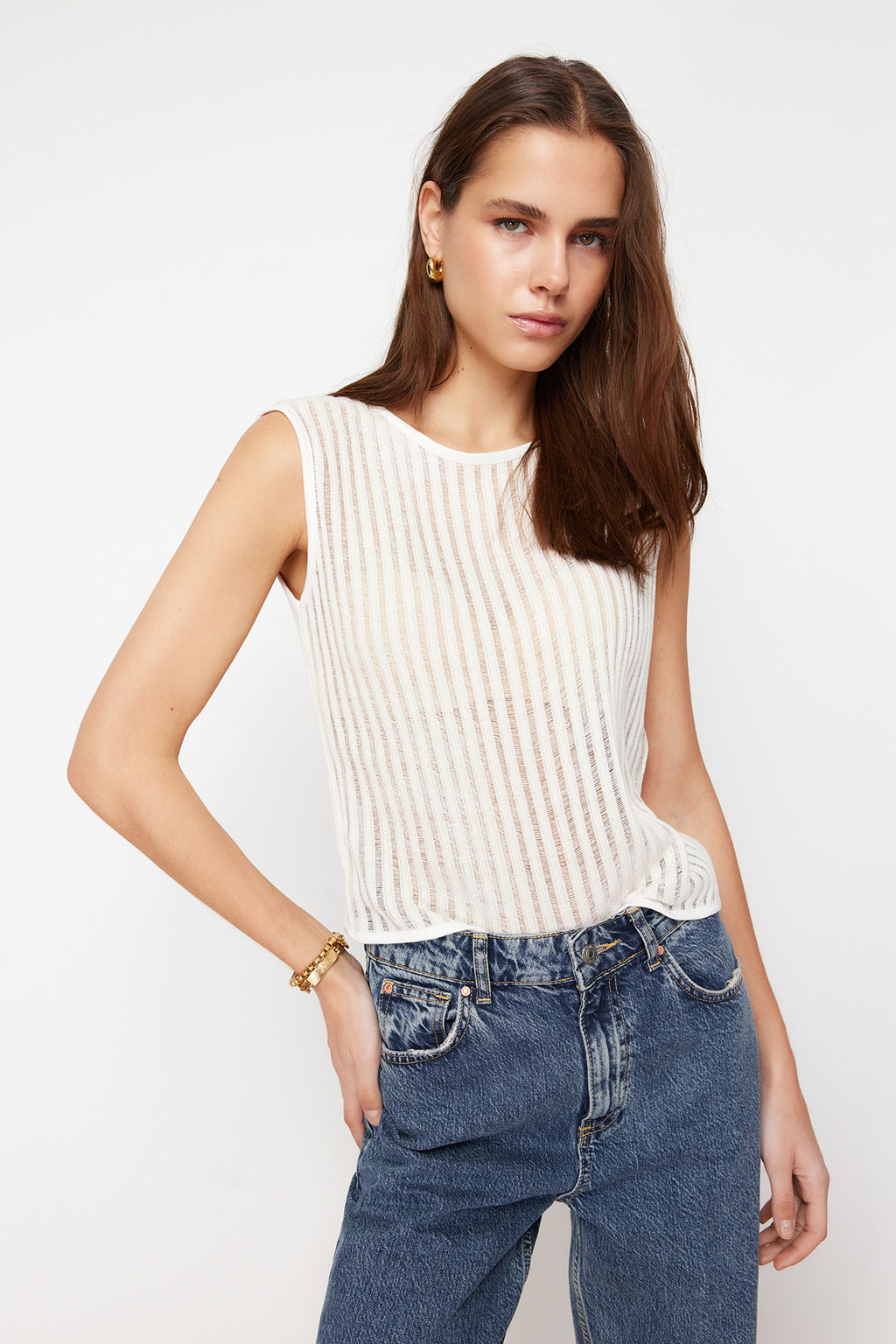 Ekru Triko Gorunumlu Bisiklet Yaka Regular/Normal Kal?p Orme Bluz TWOSS24BZ00504 - Trendyolmilla фото 3