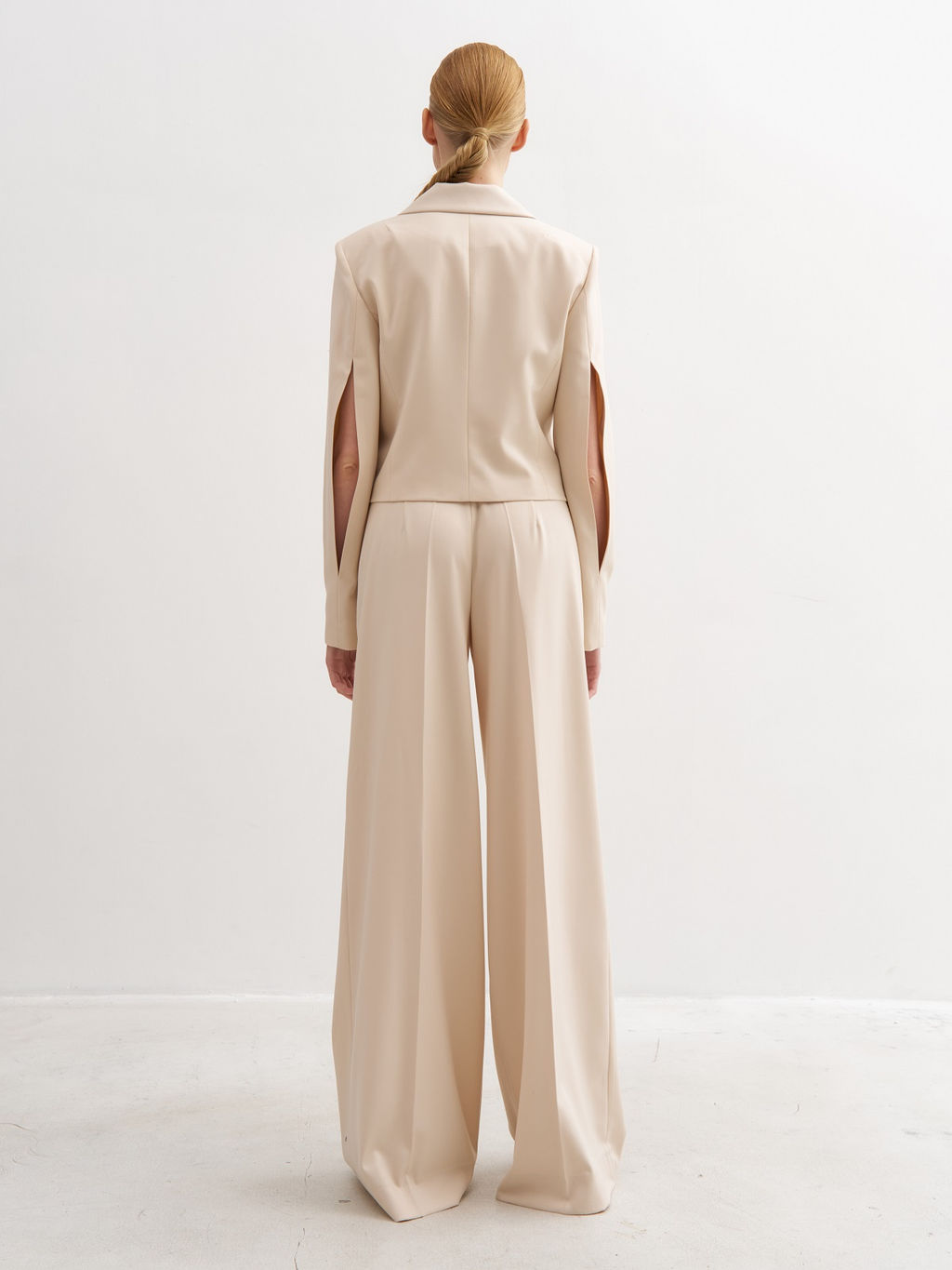 Молочные брюки палаццо