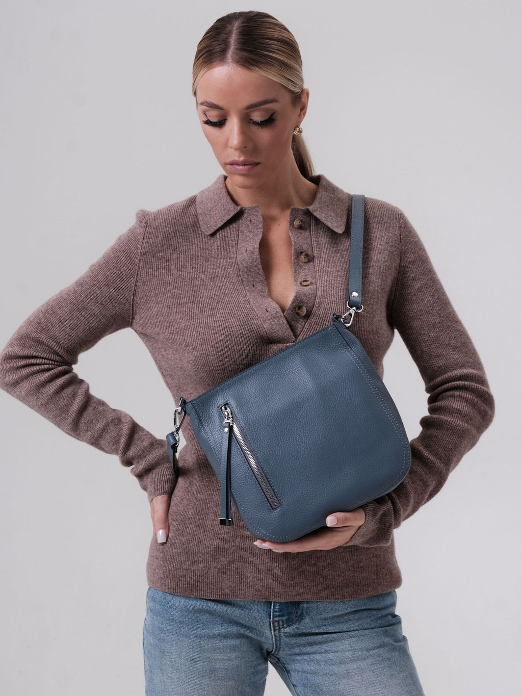 Сумка кожаная кросс-боди Deboro 3410 серый свет