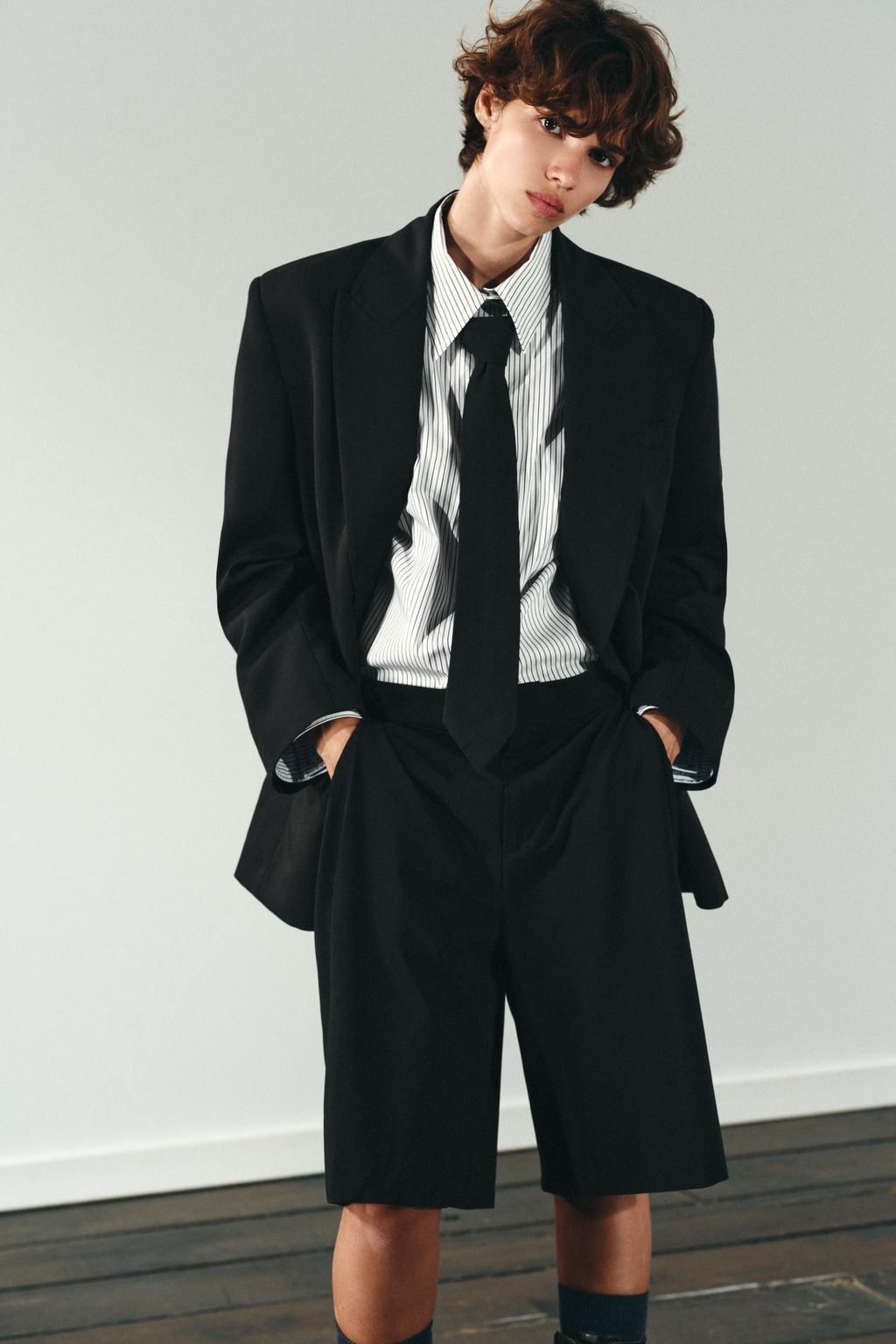 PLEATED LONG BERMUDA SHORTS - Zara фото 5