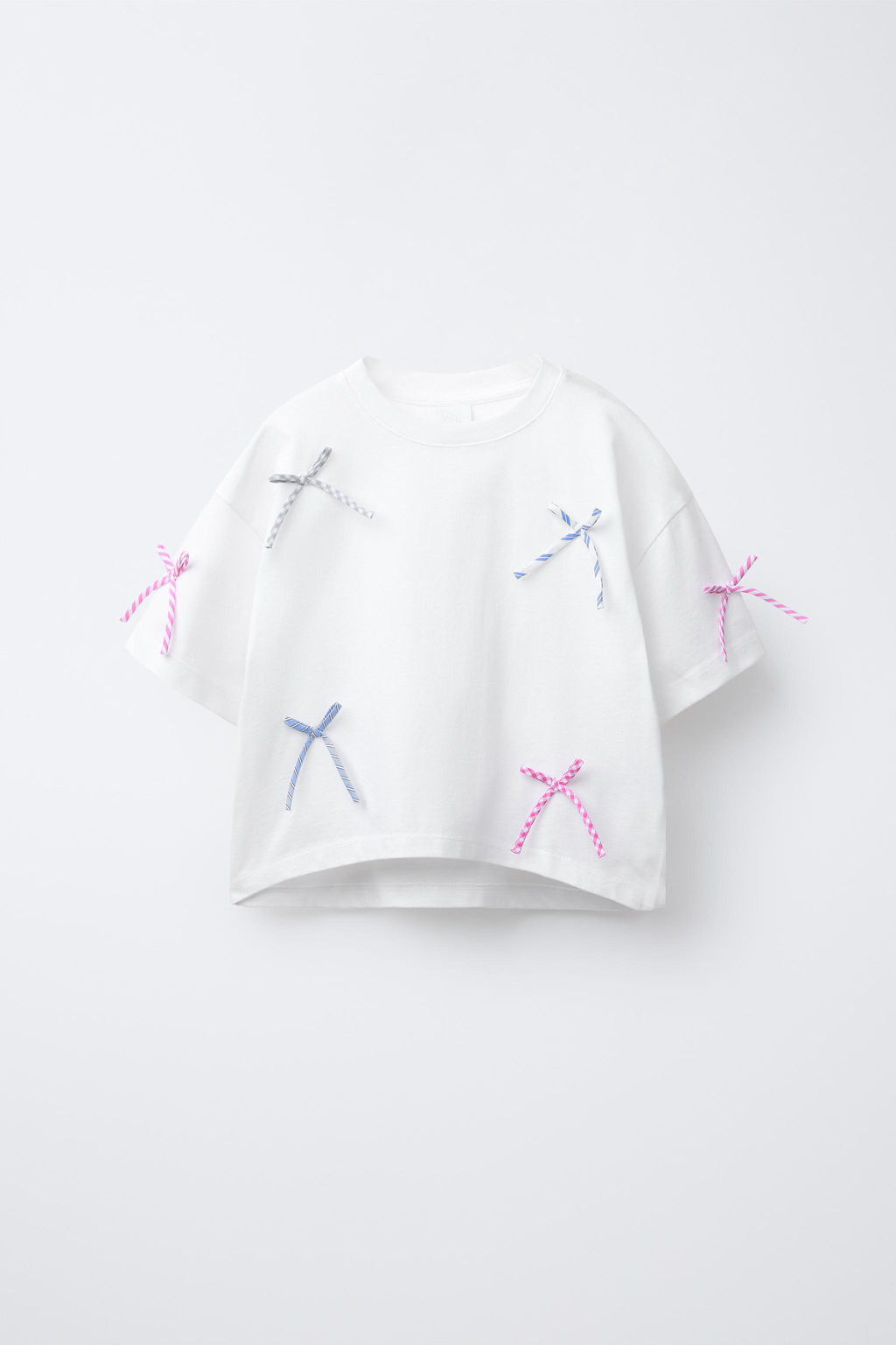 T-SHIRT WITH BOWS