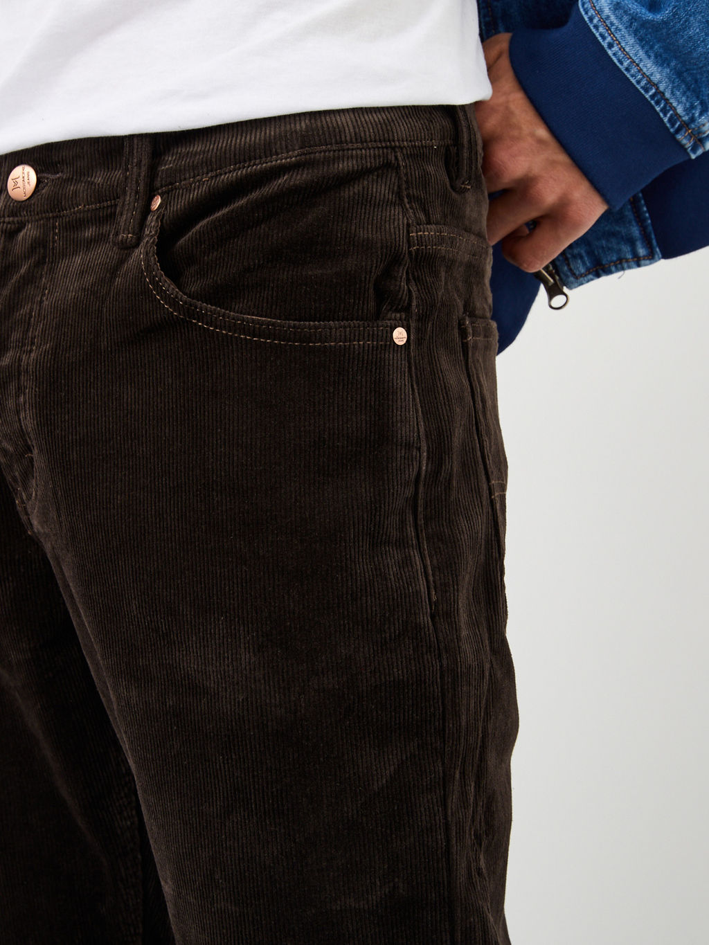 Утепленные мужские вельветовые брюки прямого кроя на флисе - Mossmore фото 5