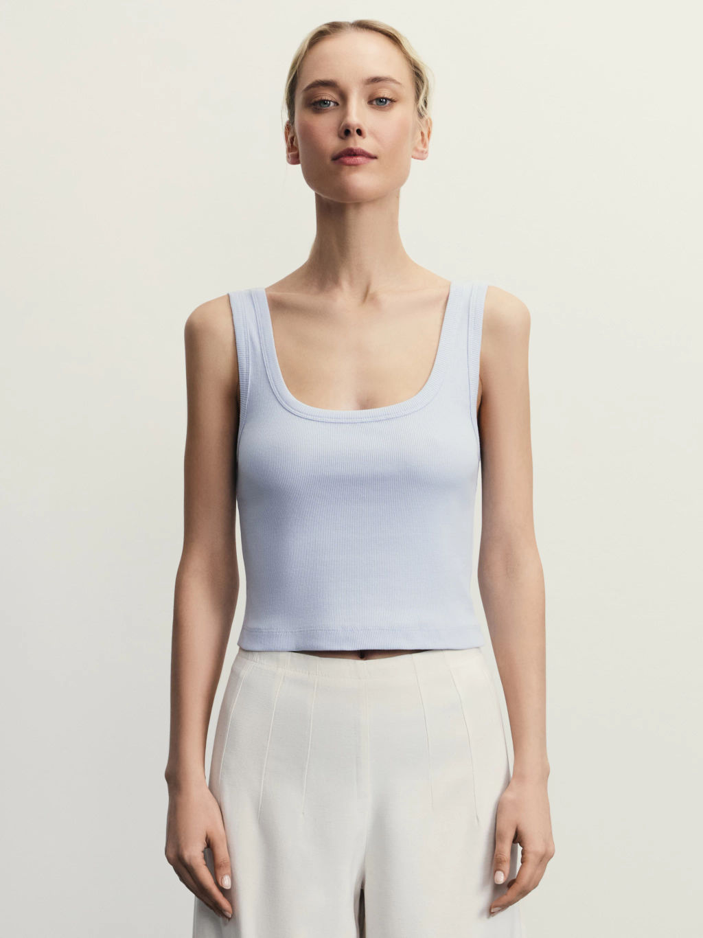 Укороченный топ в рубчик / Zarina  фото 4