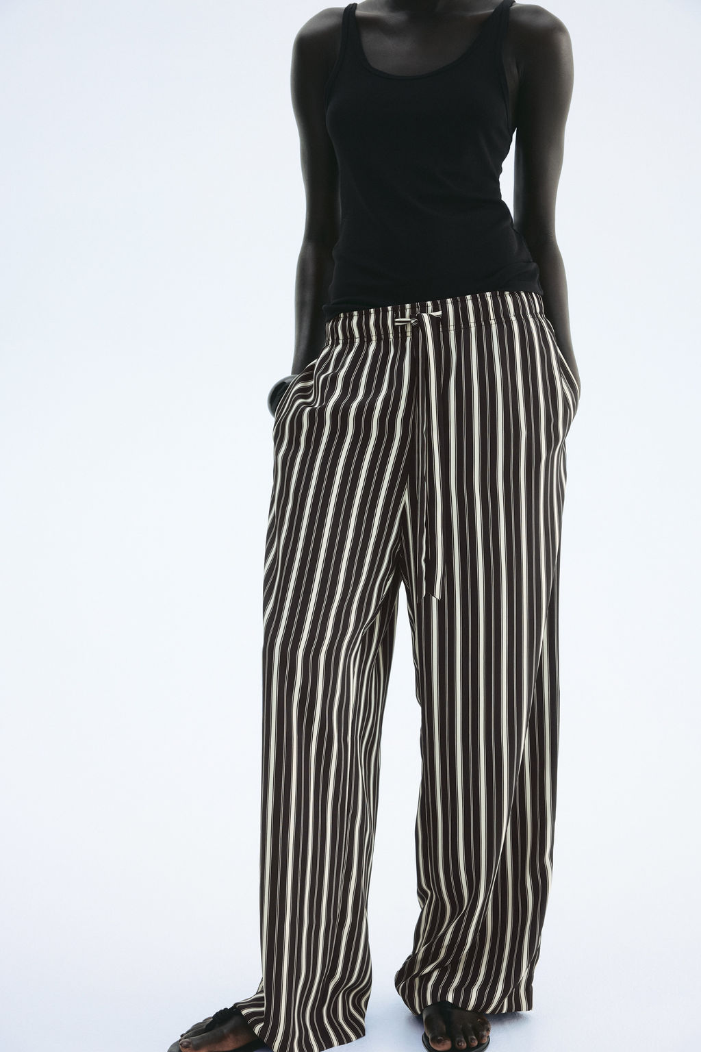 Pantal?n de sarga con cord?n de ajuste - H&m фото 11