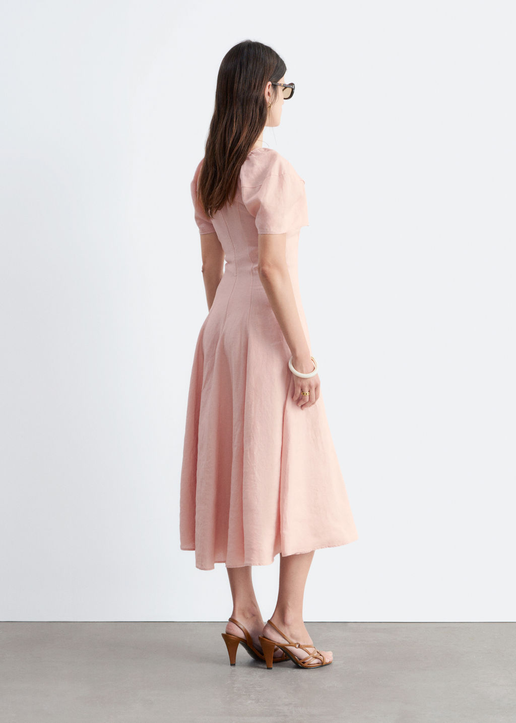 Vestido midi acampanado de lino - H&m фото 7