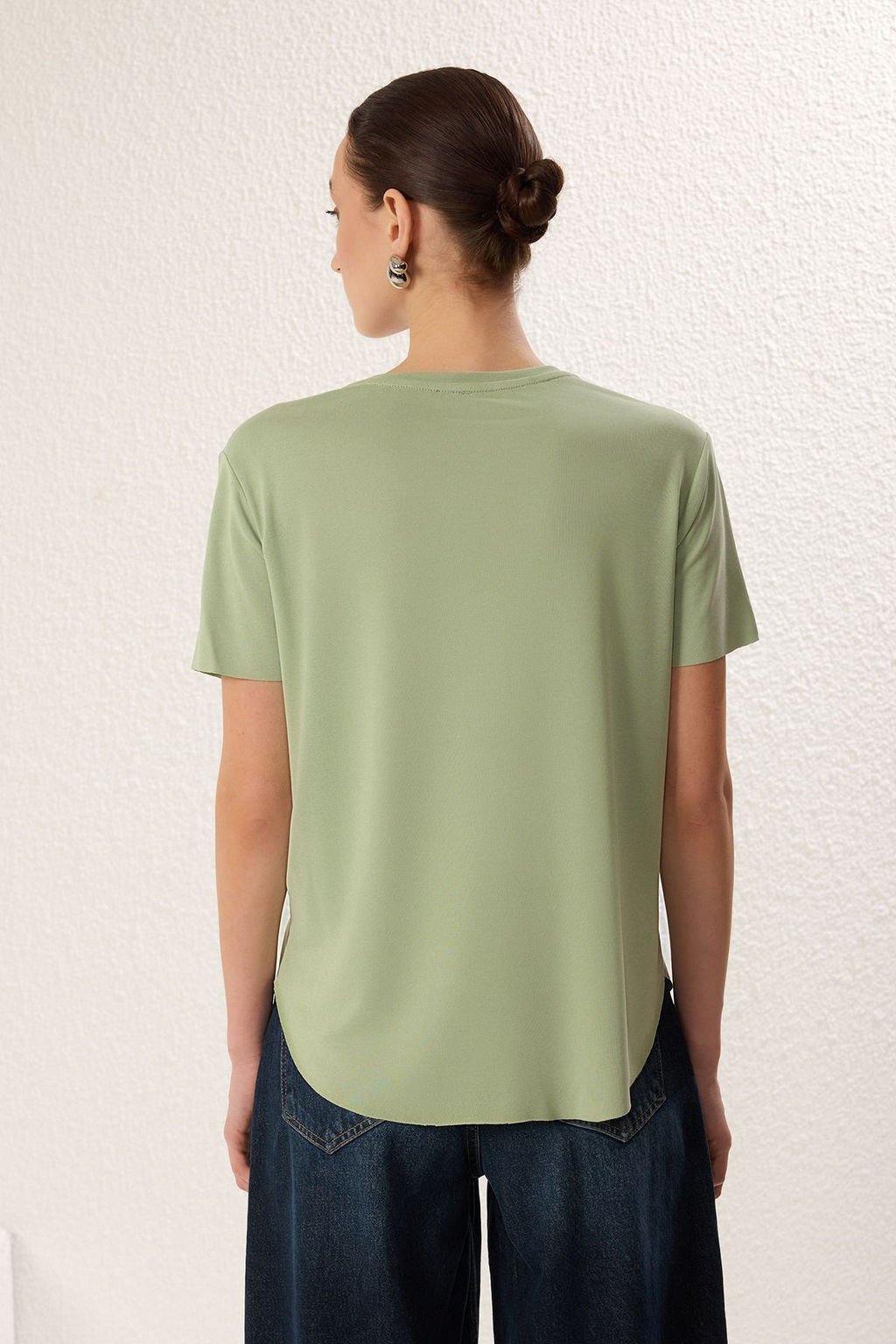 Mint More Sustainable Soluk efektli Modal Kumas Oversize/Genis Kesim Orme T-Shirt TWOSS25TS00124
