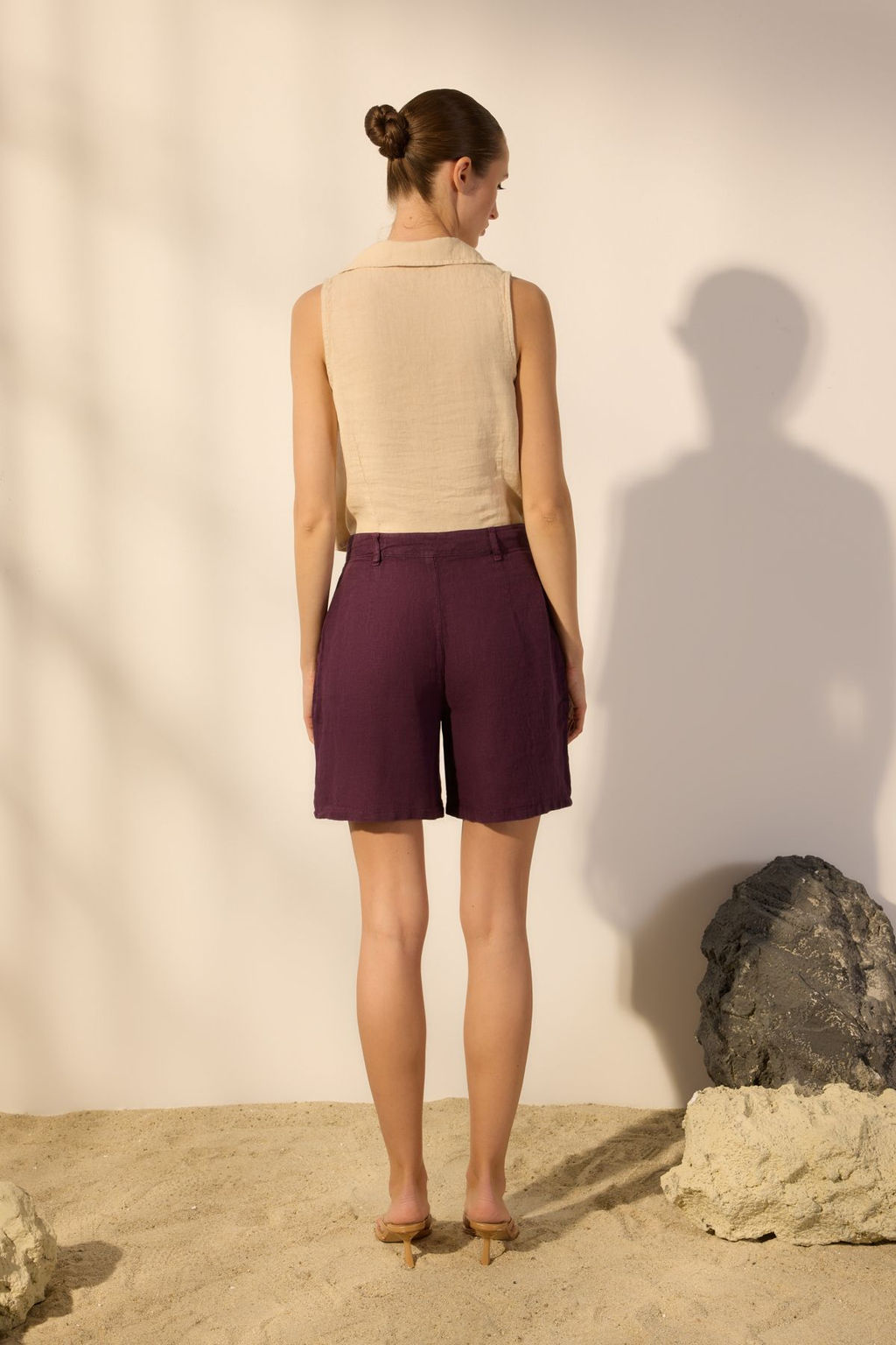 TRENDYOLMILLA Vizon %100 Keten Pileli Yuksek Bel Sort TWOSS24SR00093 фото 4