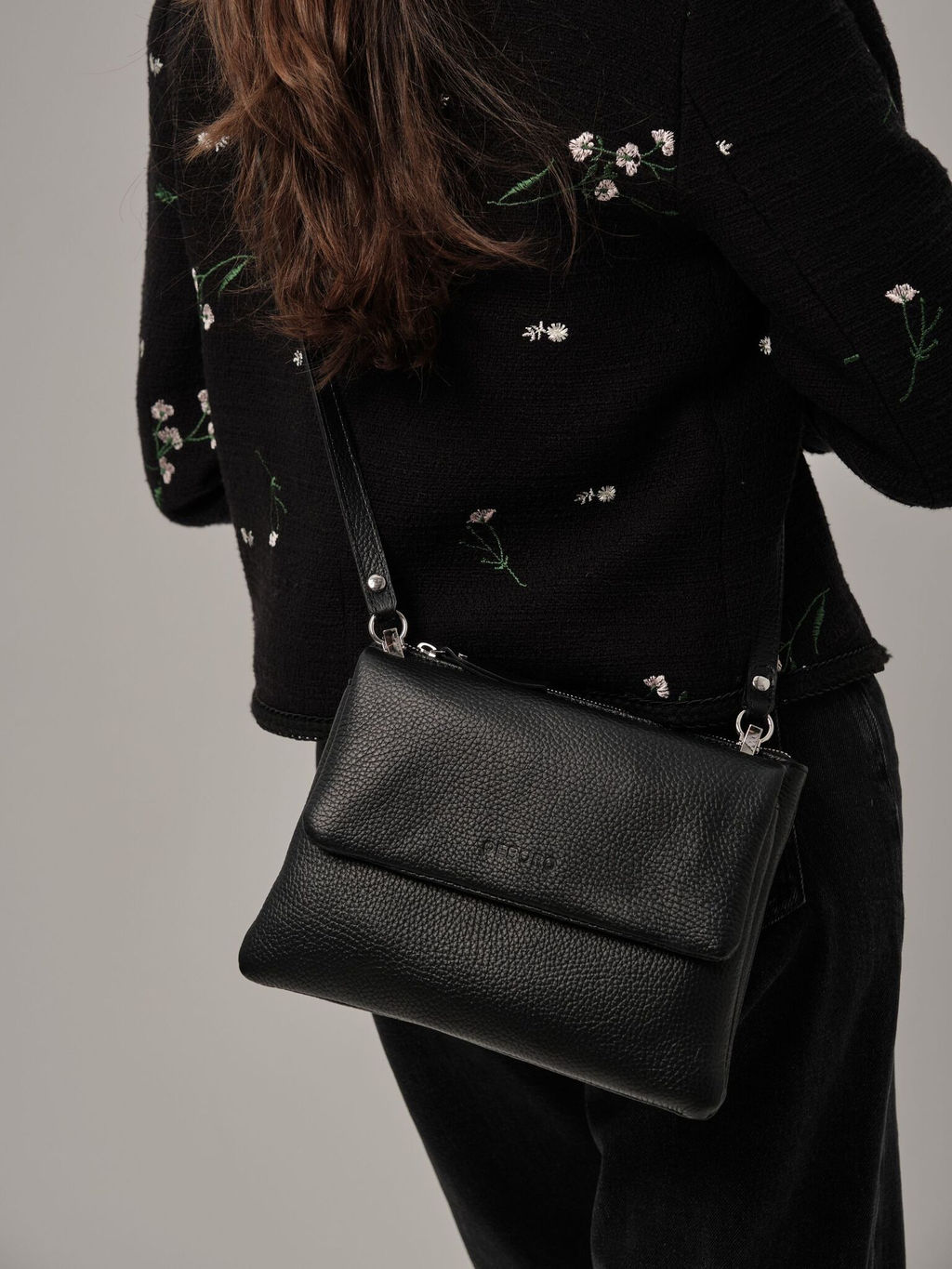 Сумка кожаная на плечо кросс-боди Deboro 31069 черный