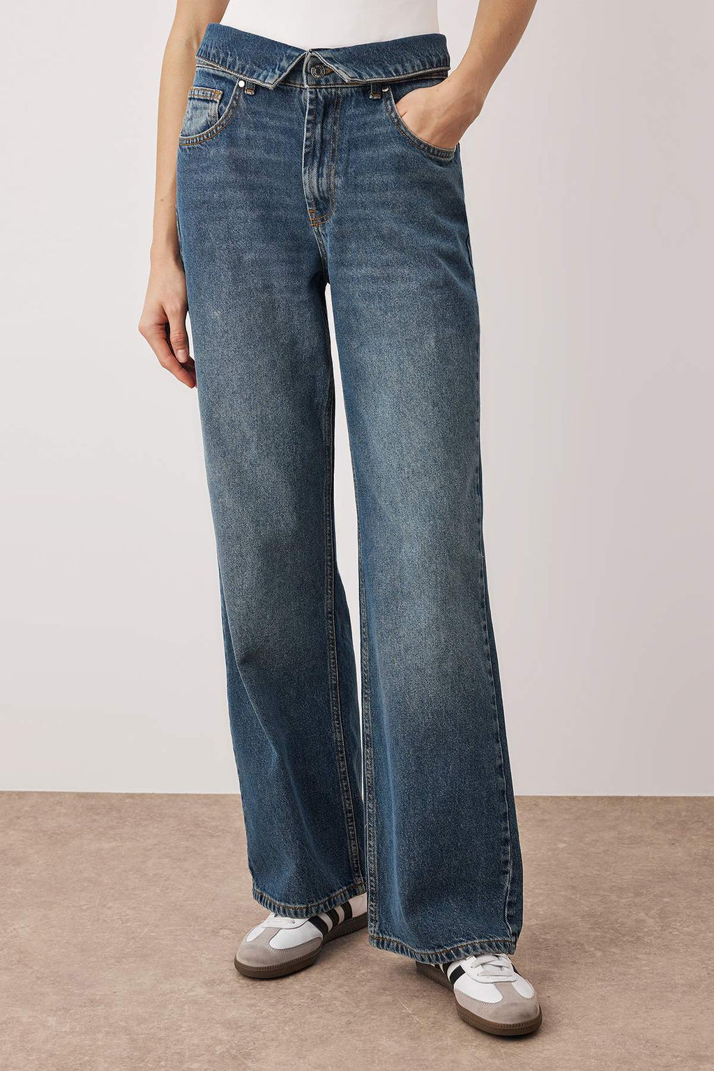 Mavi Yuksek Bel Kemer Detayl? Wide Leg Jeans TWOAW26JE00172 - Trendyolmilla фото 3