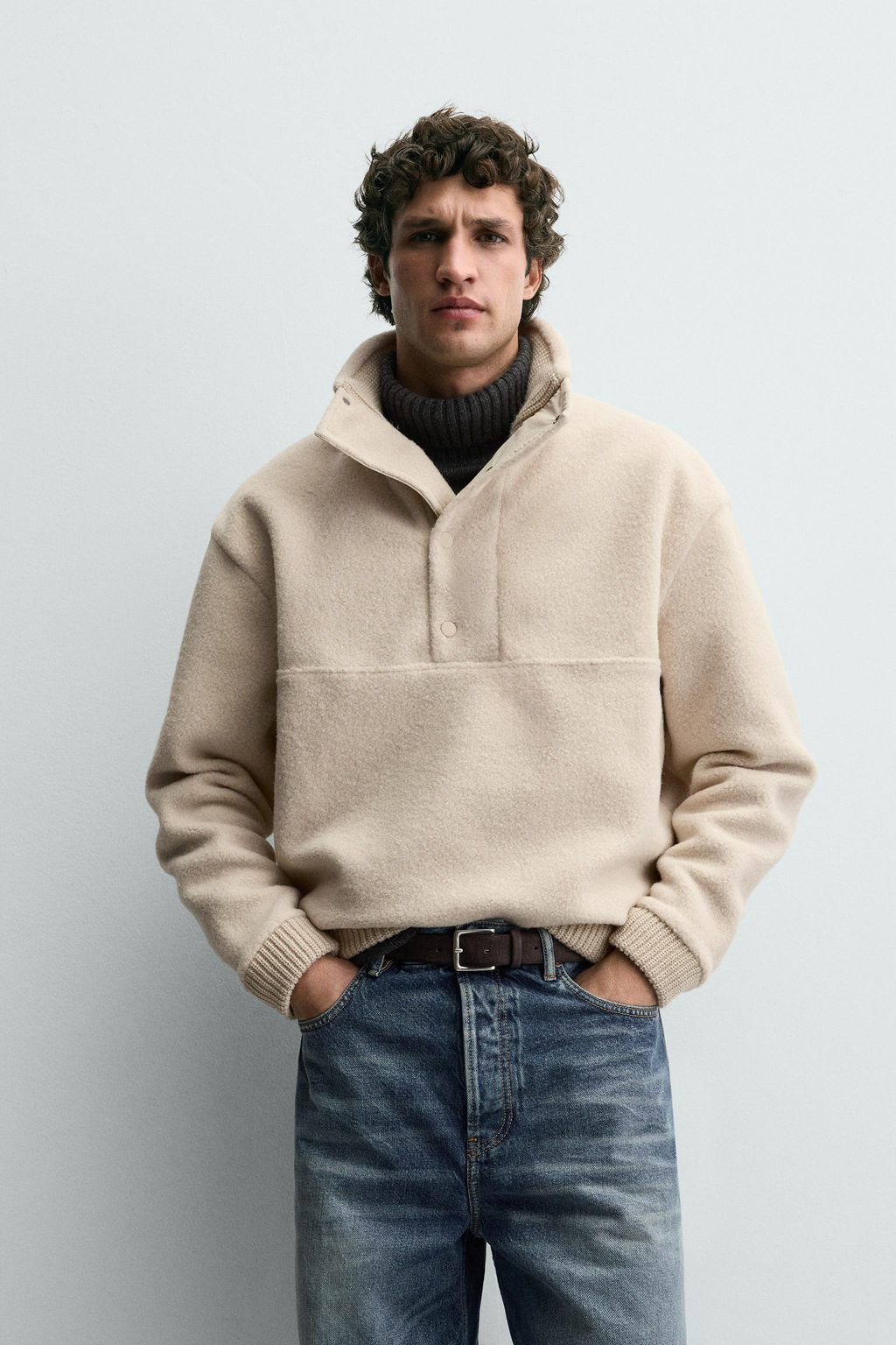 CONTRAST FAUX SHEARLING SWEATSHIRT - Zara фото 2