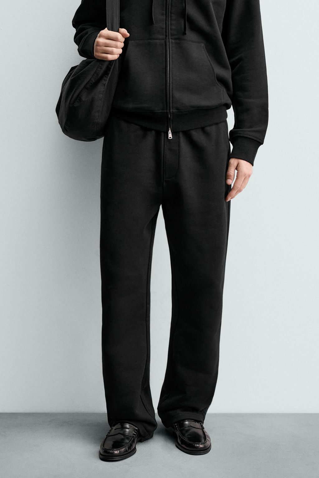PANTAL?N JOGGER HEAVYWEIGHT REGULAR FIT ORIGINS / Negro - Zara фото 10