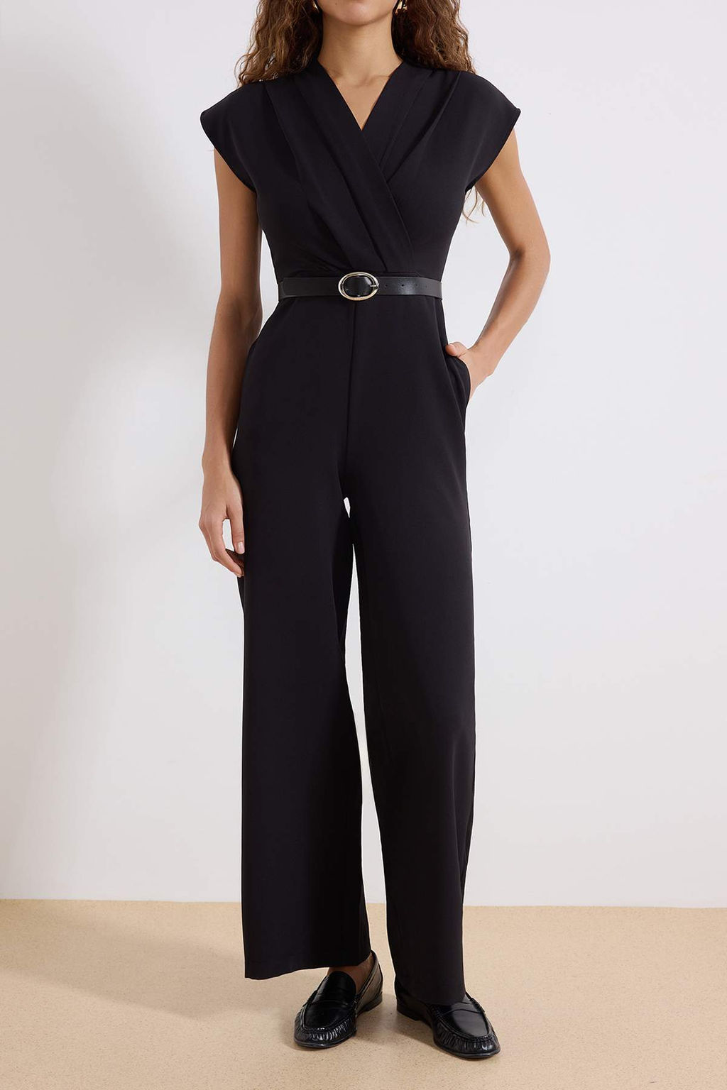 Siyah Kemerli Kruvaze Yaka Genis Paca Dokuma Tulum TWOSS21TU0004