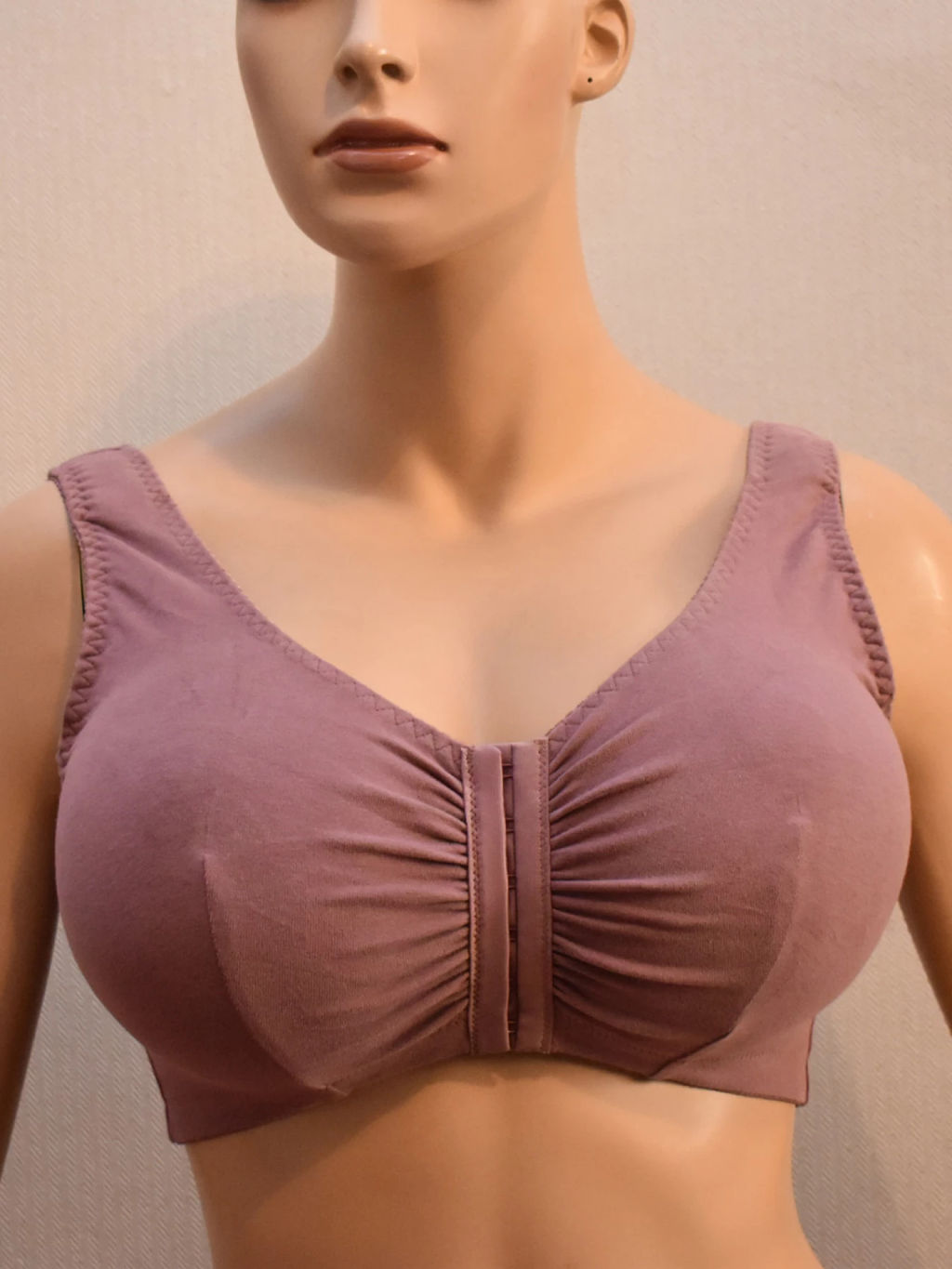 М089 бюст кофейно розовый