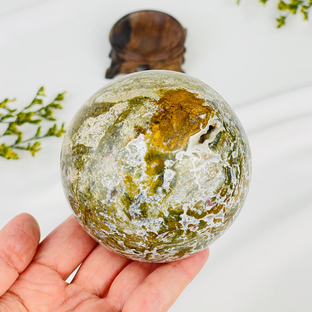 Шар из океанической Яшмы