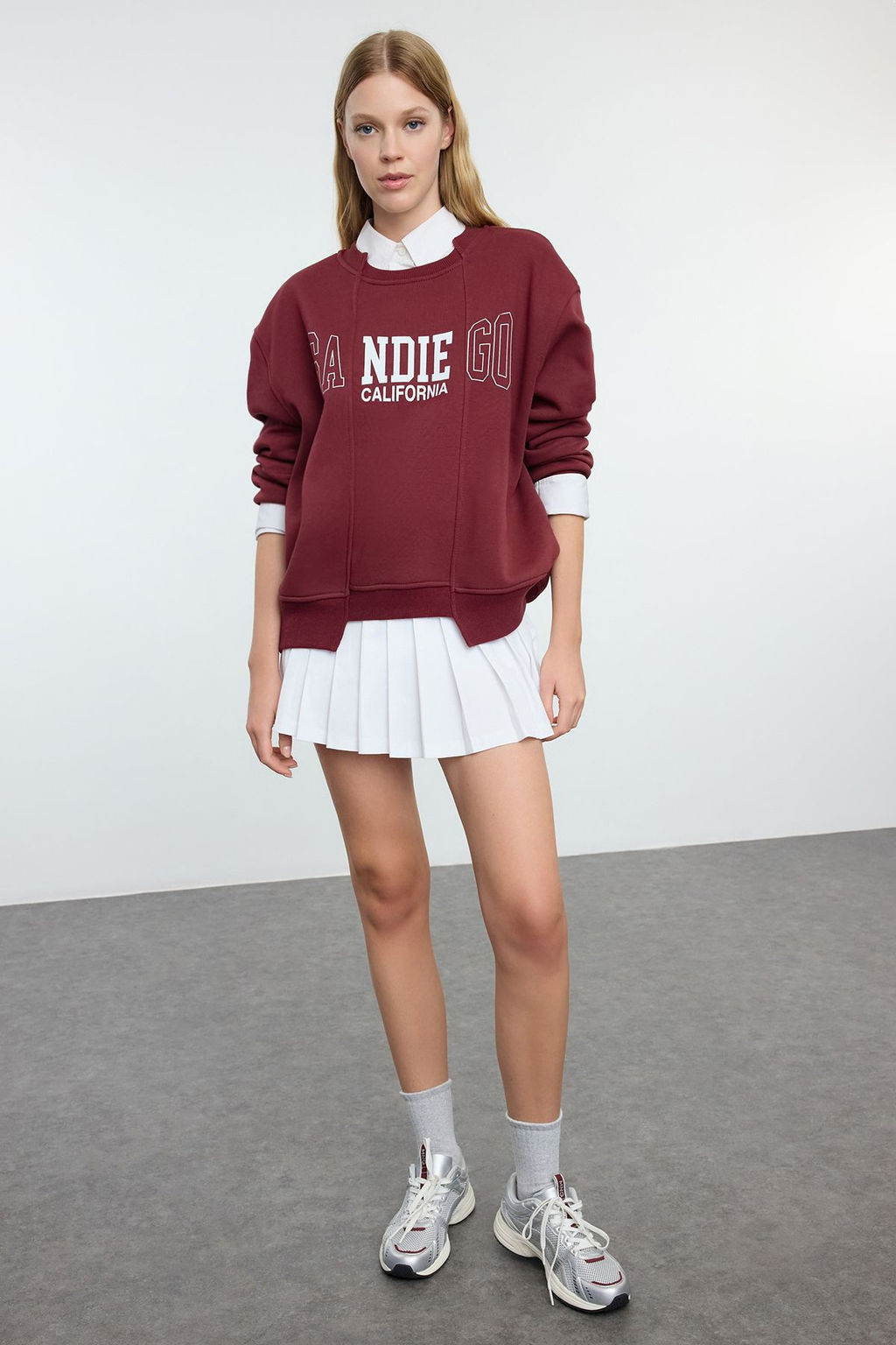 Bordo Slogan Bask?l? Oversize/Genis Kal?p Etek Ucu Detayl? Orme Sweatshirt TWOAW25SW00100 - Trendyolmilla фото 2