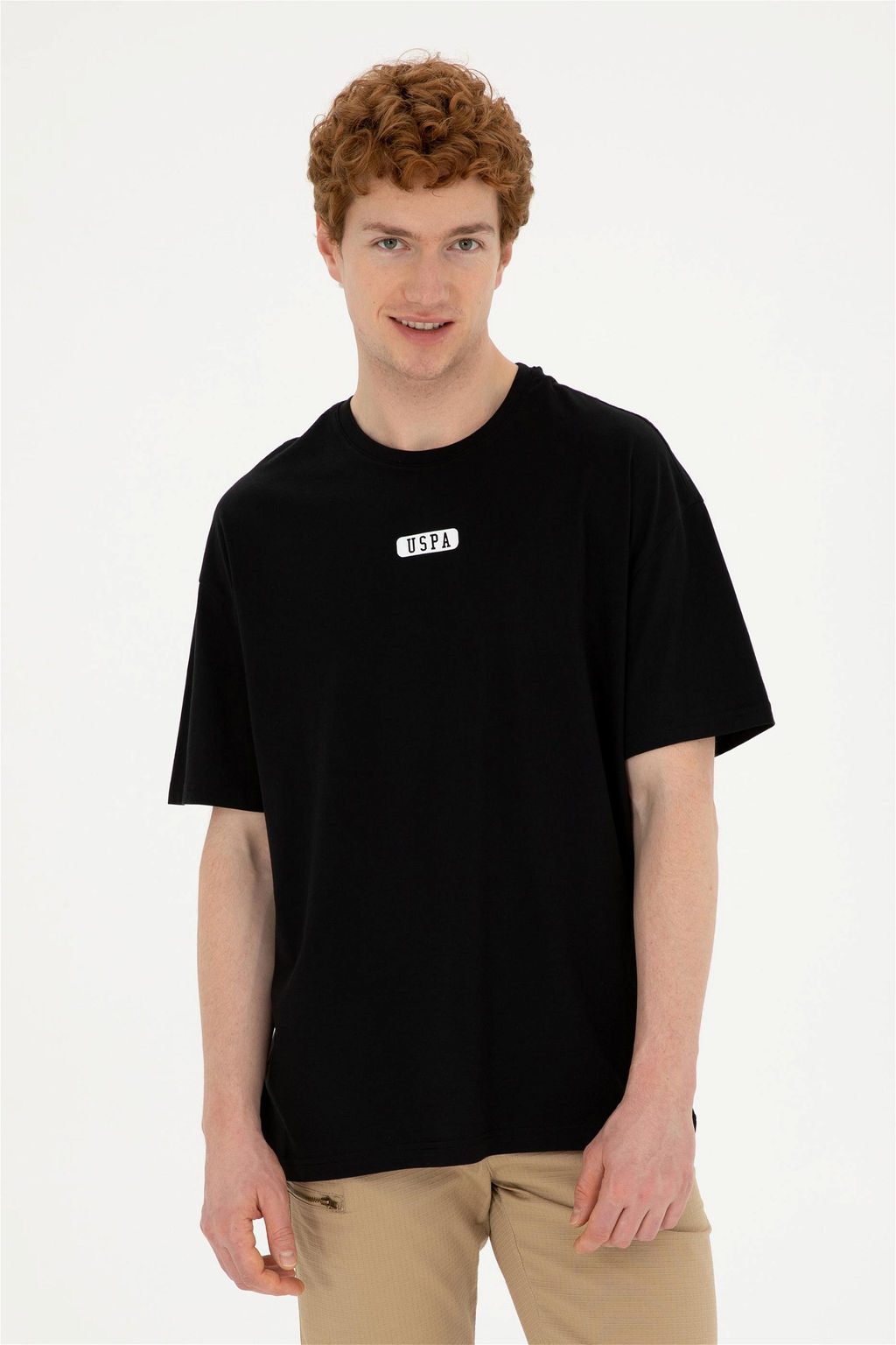 Мужская черная футболка Неожиданная скидка в корзине