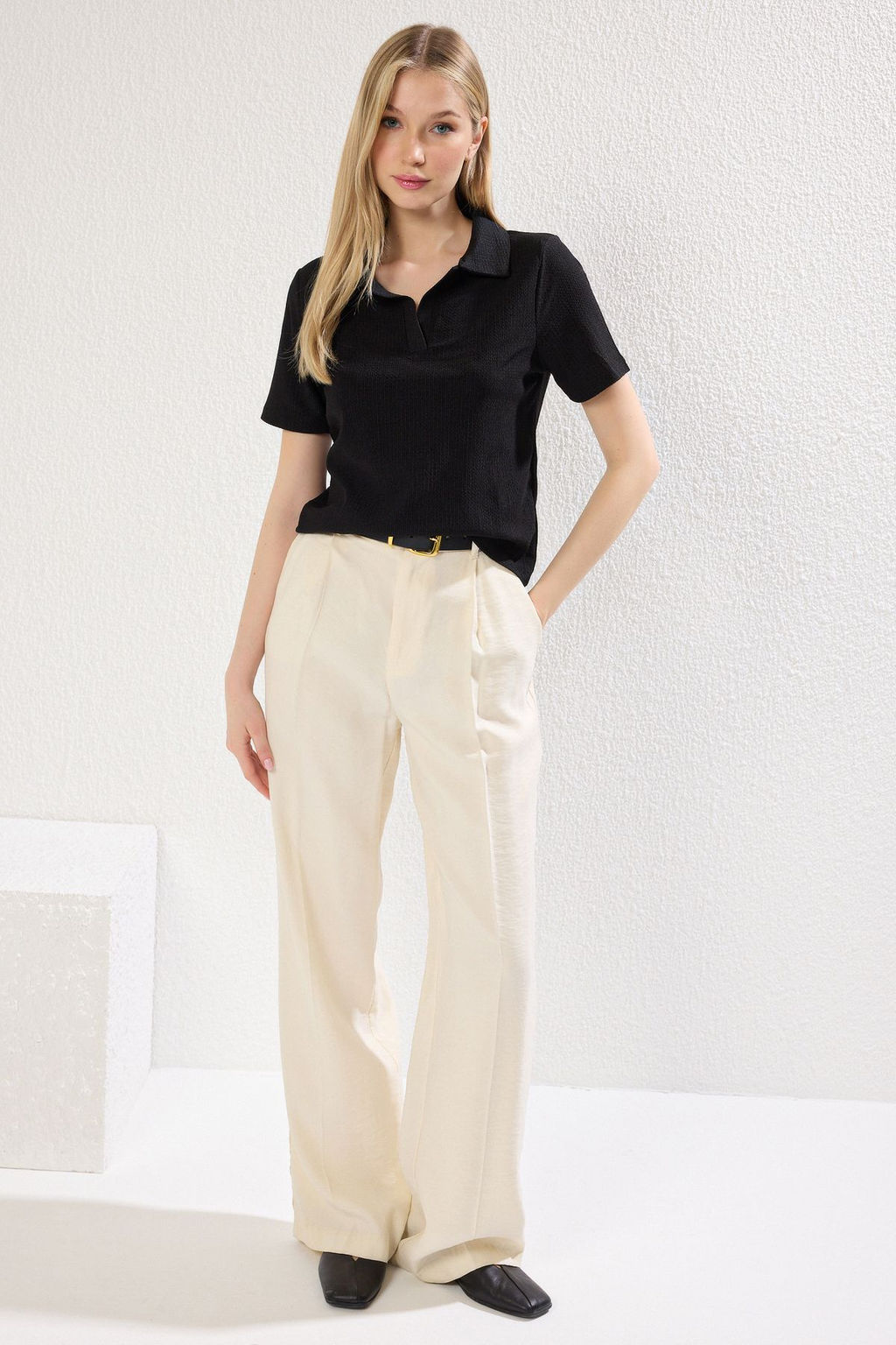 TRENDYOLMILLA Siyah Polo Yaka Dugmeli Regular/Standart Kal?p Burumcuk Orme Bluz TWOSS25GO00105 фото 5