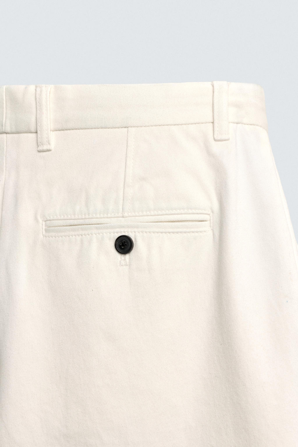 BERMUDA RELAXED FIT PLIEGUES AARON LEVINE X ZARA / Blanco roto