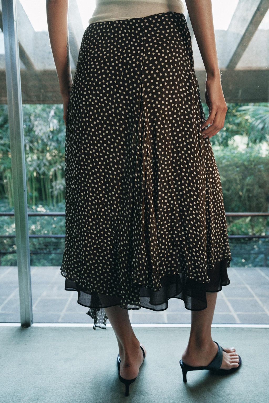 FALDA ASIM?TRICA LUNARES ZW COLLECTION / Marr?n - Zara фото 3