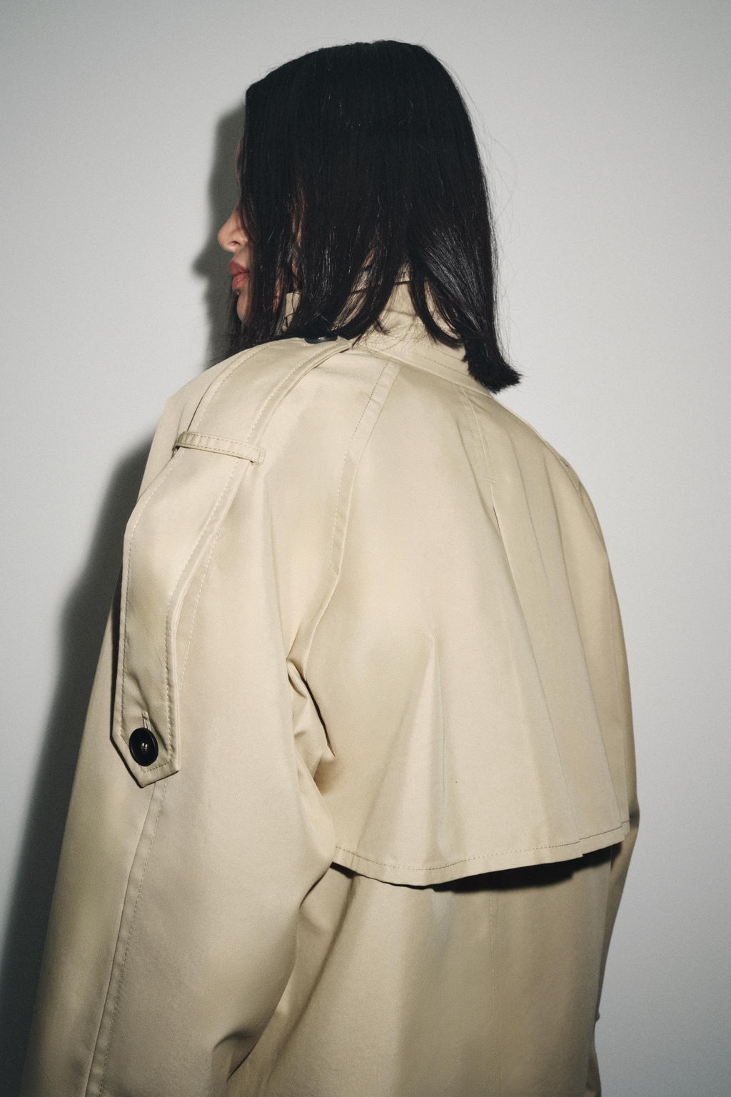 ZW COLLECTION WATER-REPELLENT SHORT TRENCH COAT