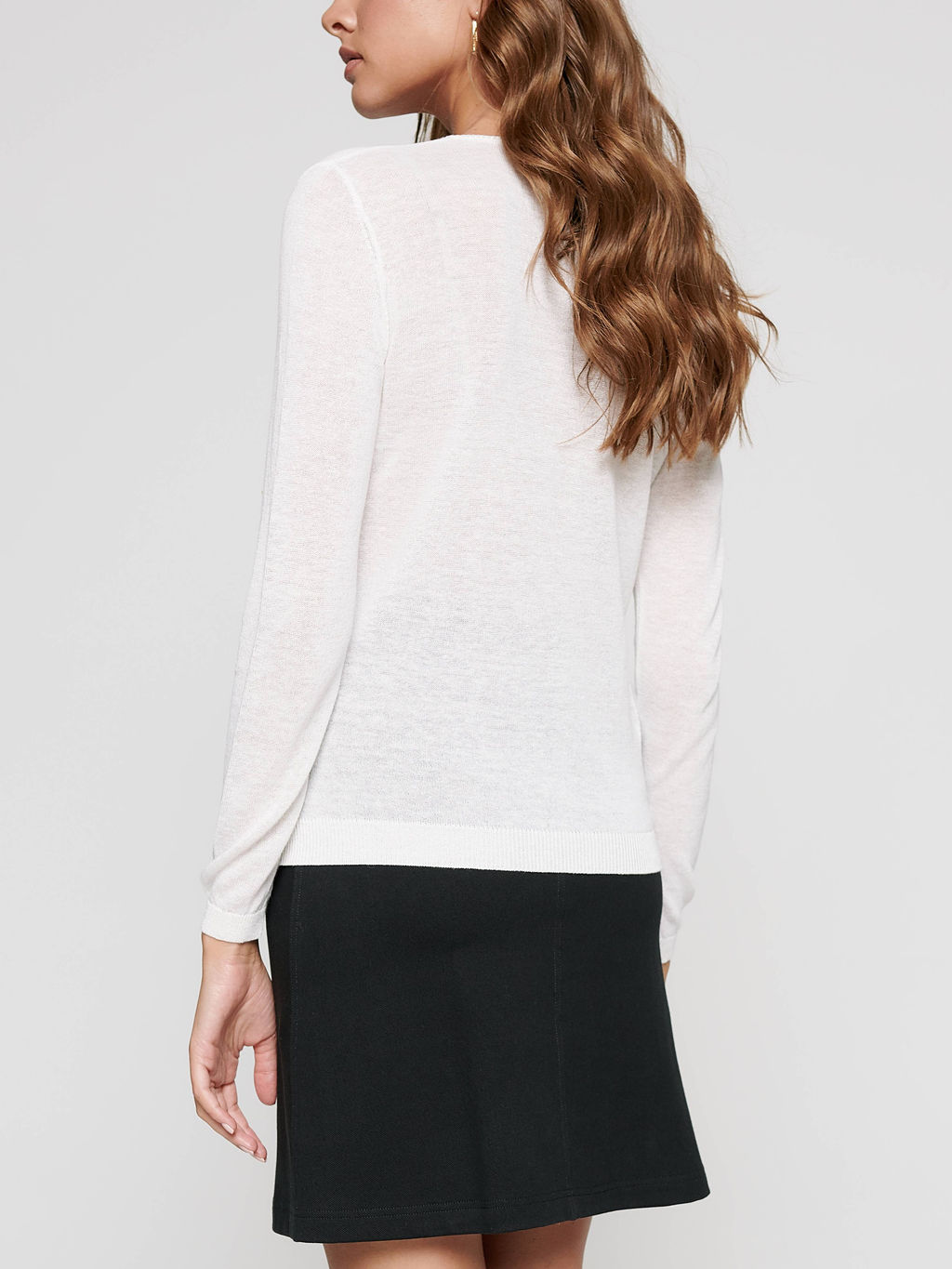 CONTE Классический джемпер из пряжи с вискозой и льном LDK 088 off-white - Conte elegant фото 3