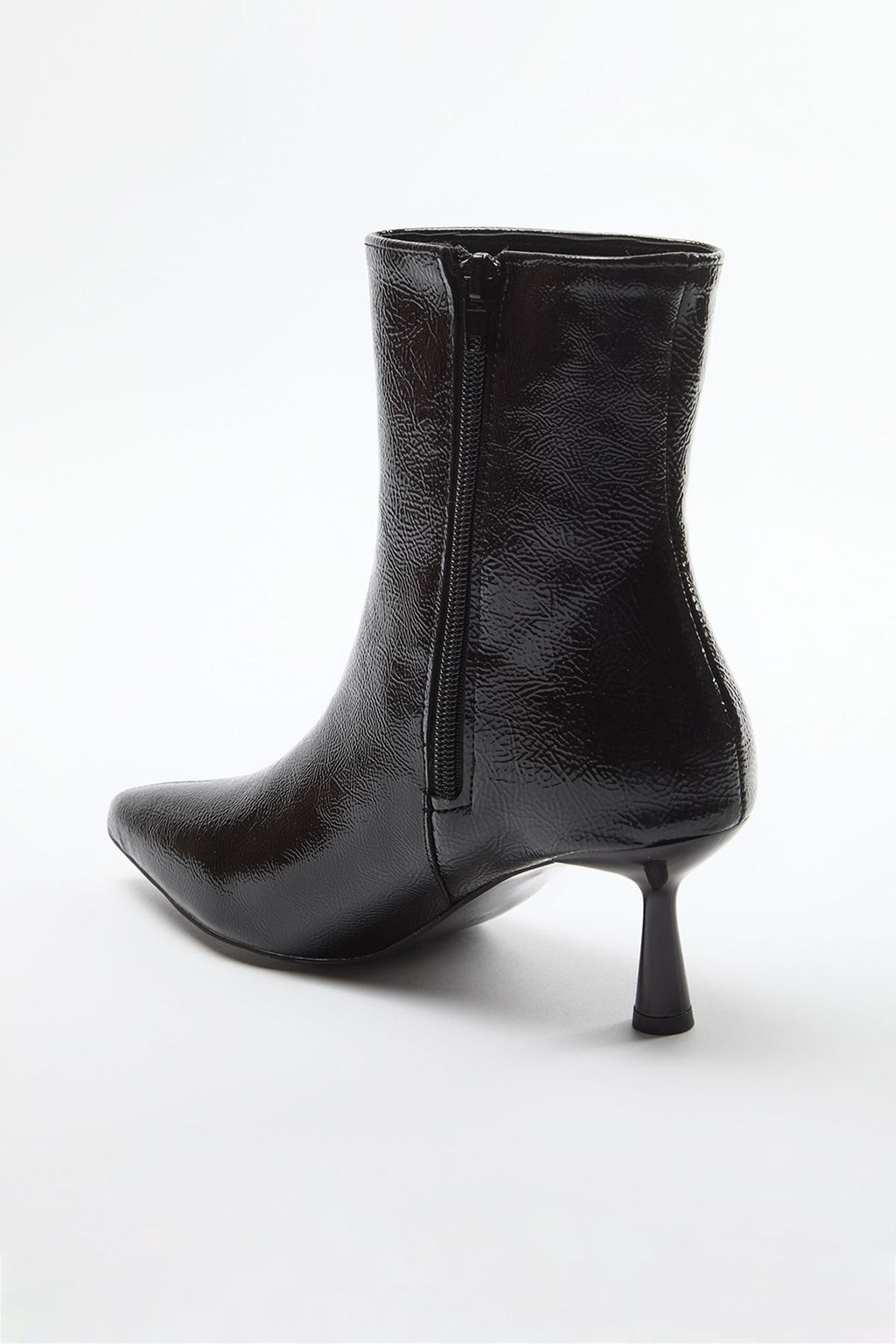 Trendyol Shoes Siyah Fermar Detayl? Sivri Burun Ince Topuklu Kad?n Bot TAKAW25BO00005 - Trendyolmilla фото 6