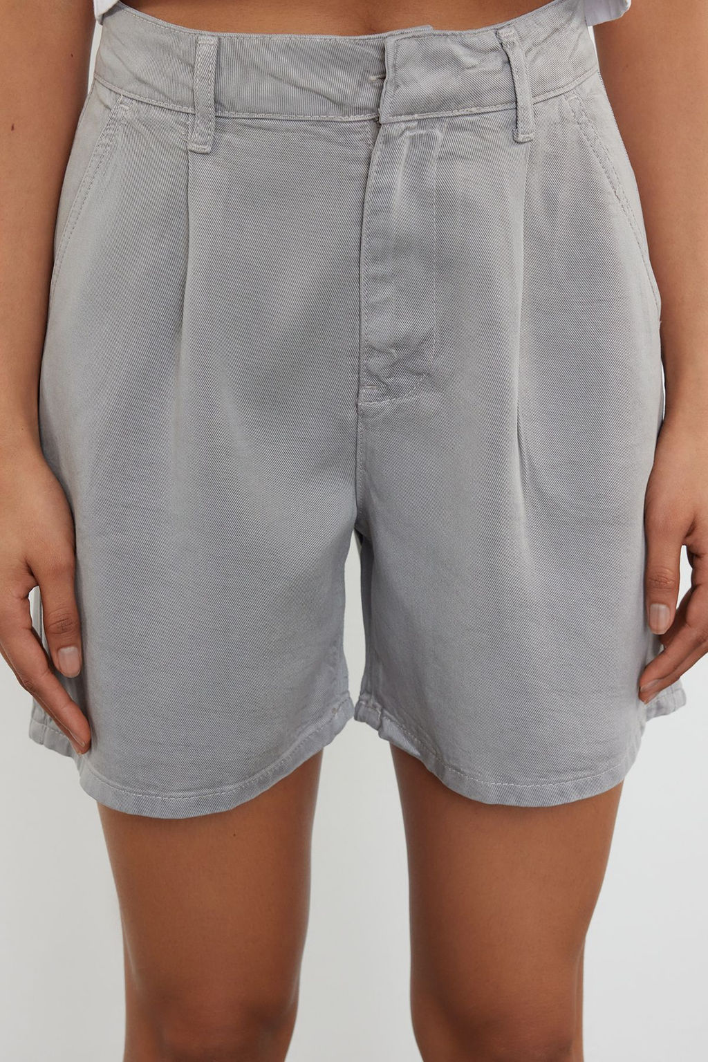 Gri %100 Tencel Pileli Denim Sort TWOSS24SR00077