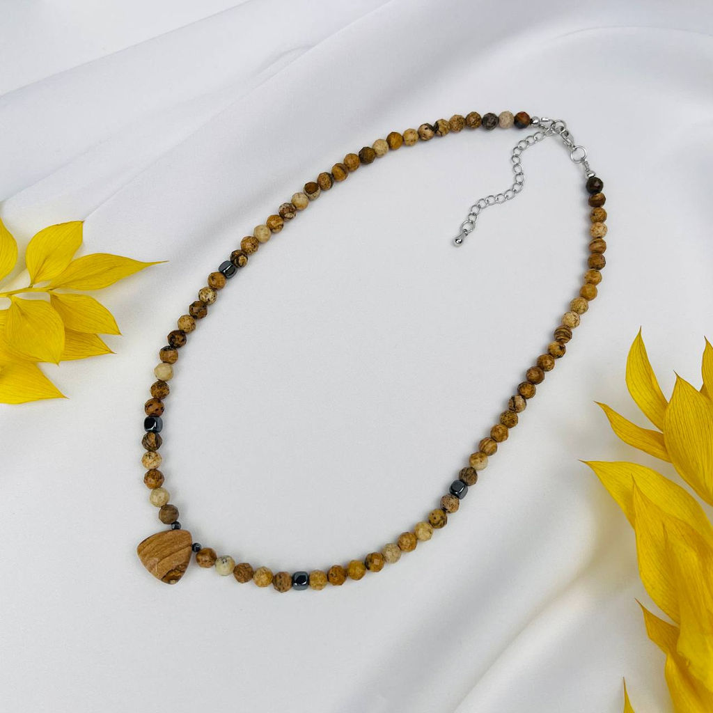 Бусы из песочной Яшмы и Гематита с кулоном 39 см +