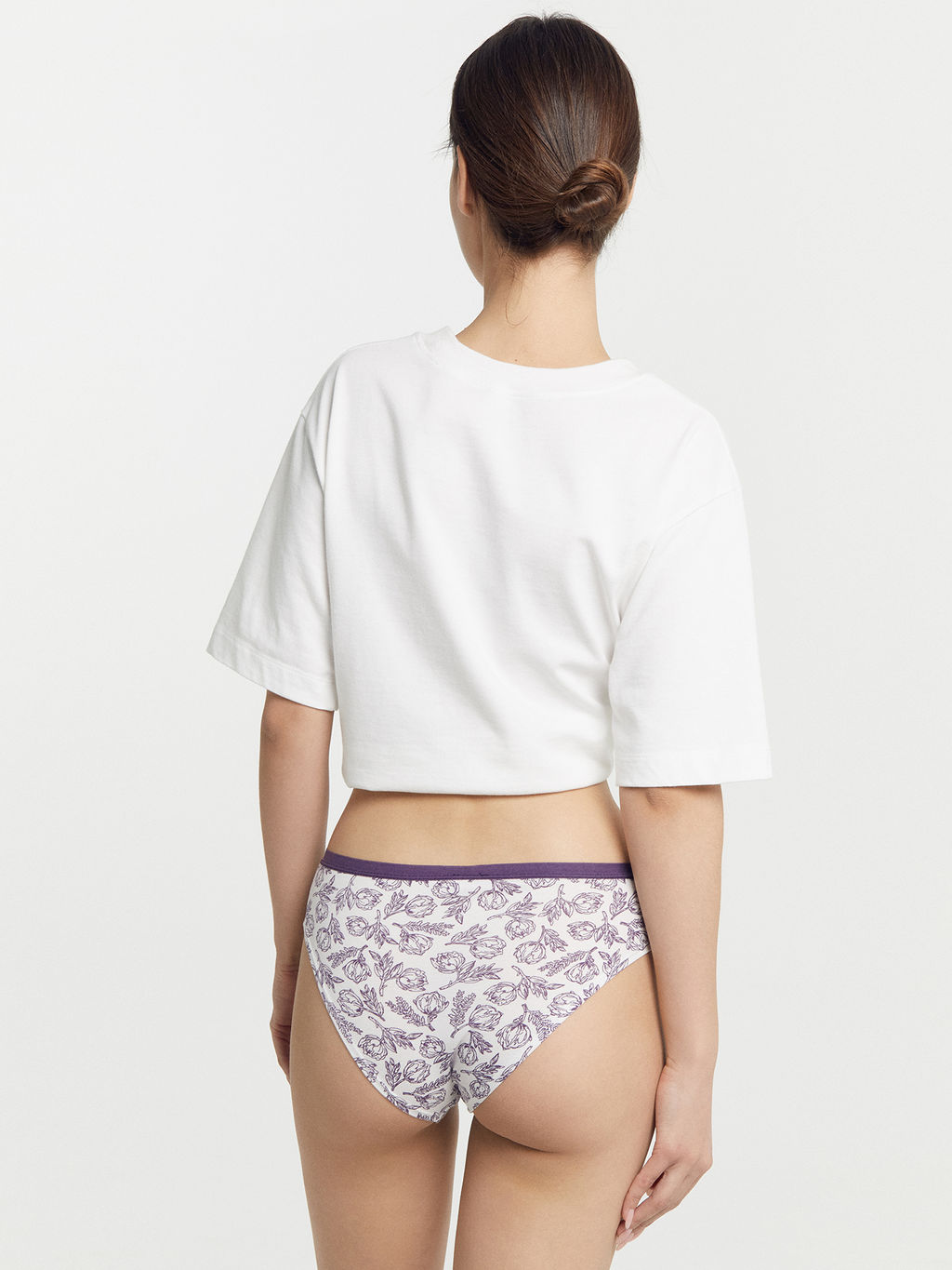 Цена за 2 штуки! Трусы женские слипы молочно-бежевые с контурными цветами контурные цветы на молочном 412246H - Mark formelle фото 5