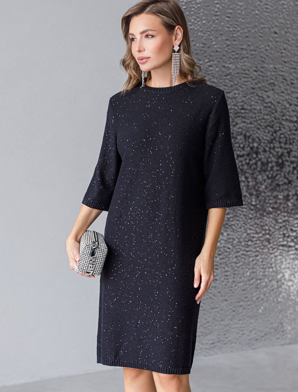 Платье вязаное из хлопковой пряжи с пайетками