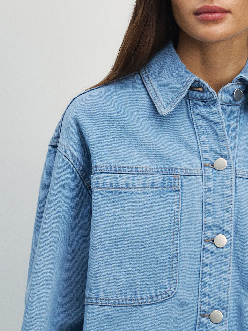 Джинсовая рубашка с карманами / Zarina  фото 6