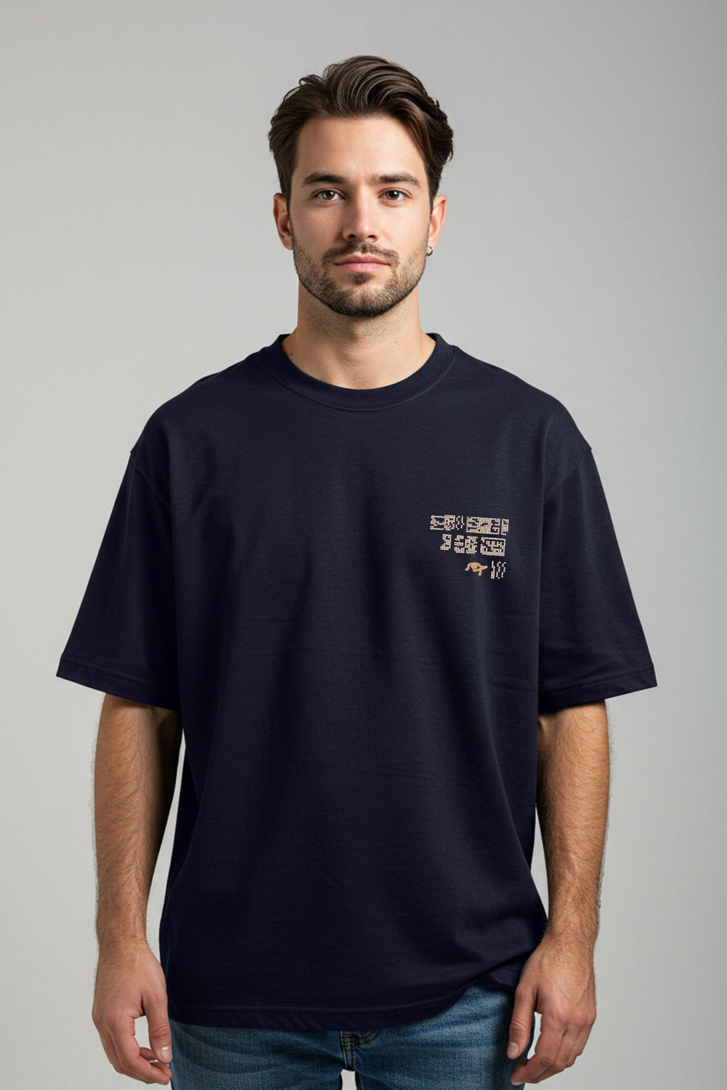 TRENDYOL MAN Lacivert Oversize/Genis Kesim Etnik Nak?sl? T-Shirt TMNSS25TS00167