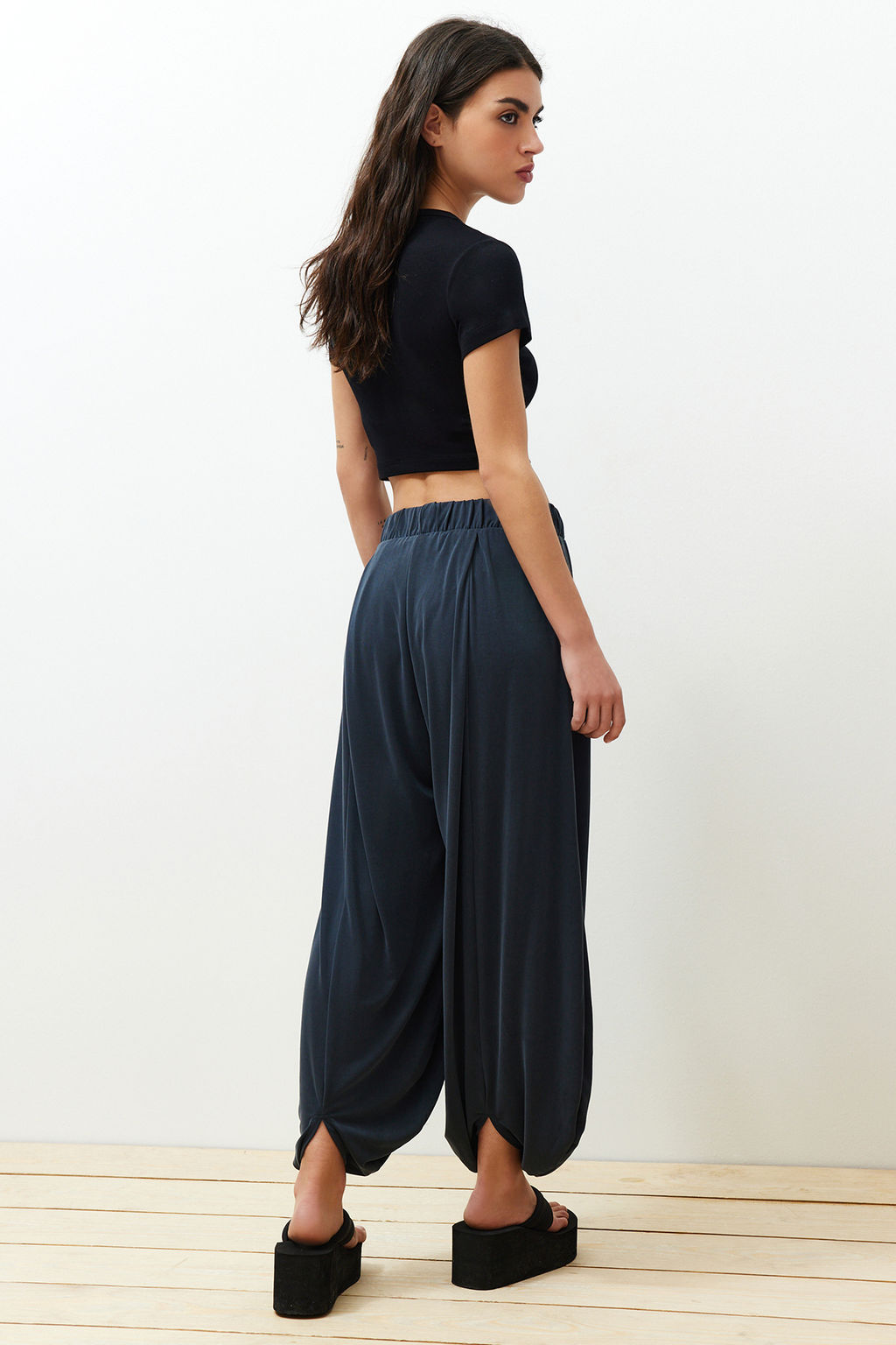 More Sustainable Antrasit Modal Icerikli Havuc/Salvar Orme Pantolon TWOSS24PL00094