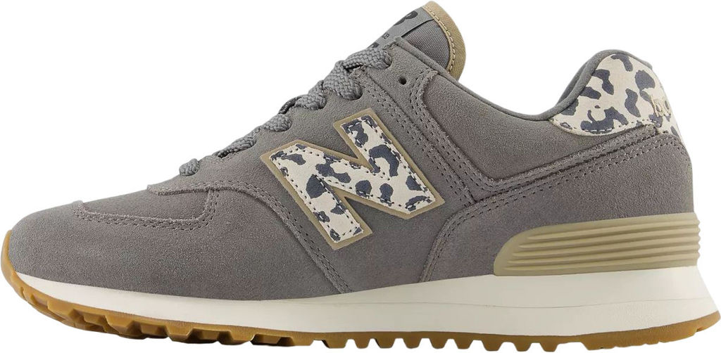 Кроссовки женские