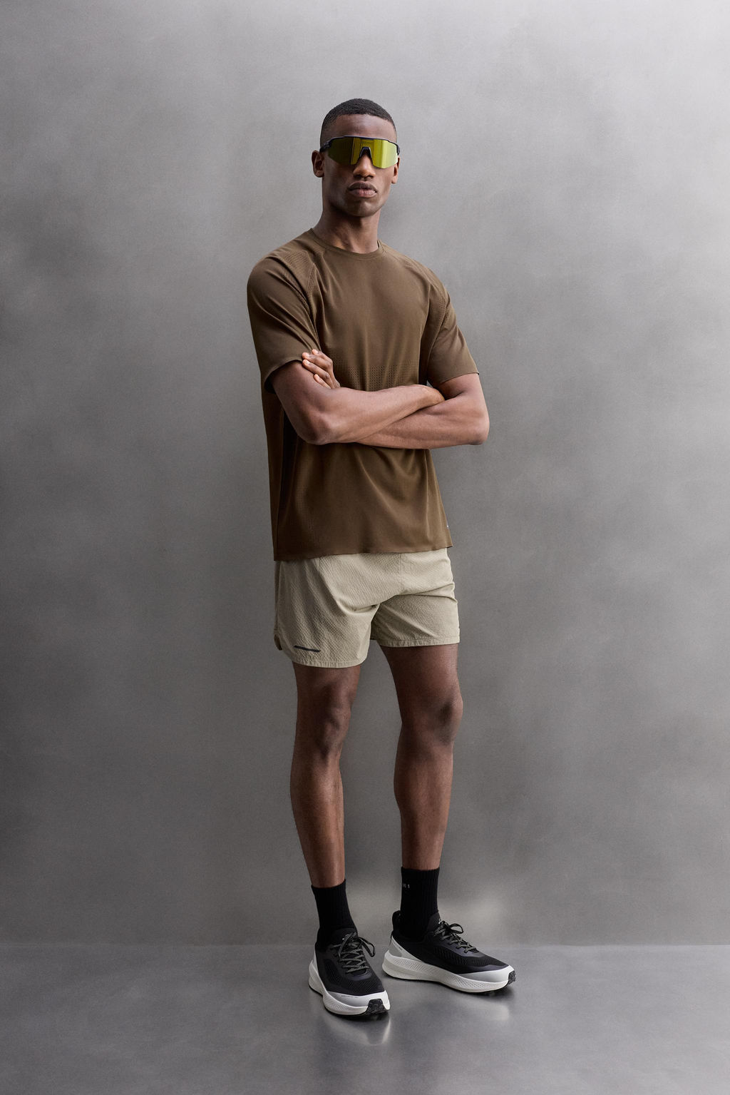 PERFORATED STRUCTURE T-SHIRT
