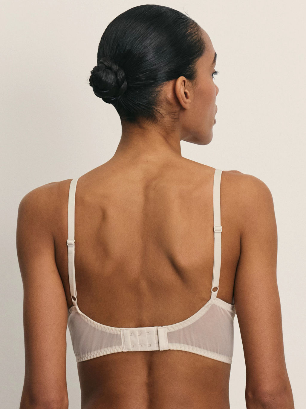 Бюстгальтер без косточек из сетки / Zarina  фото 5