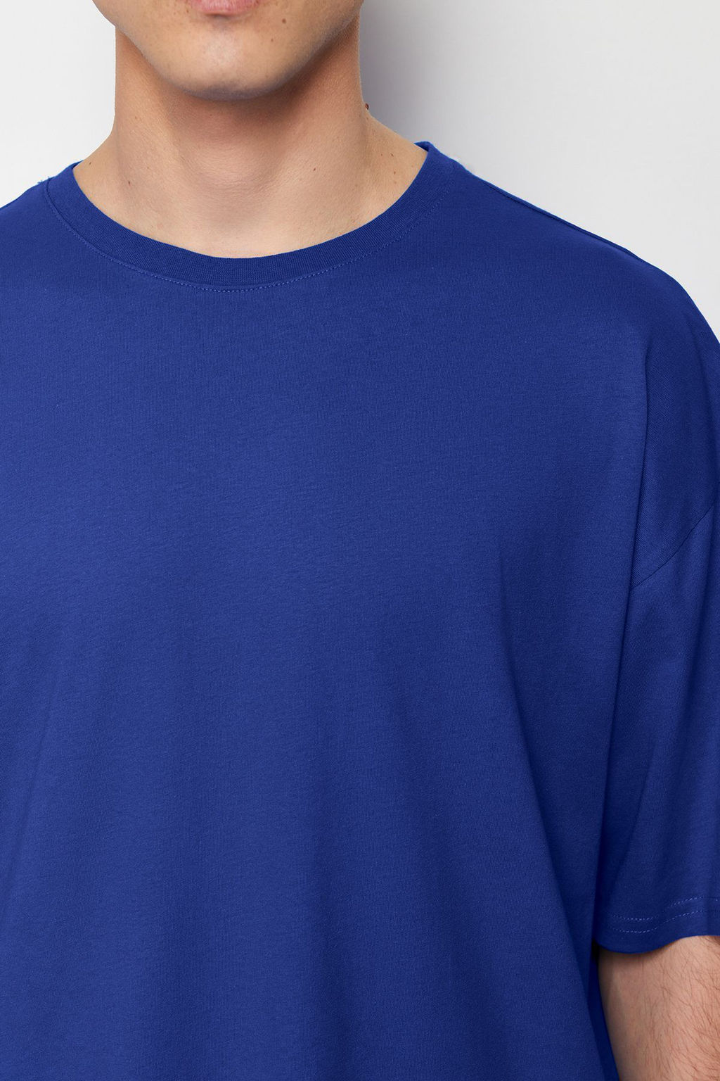 Mavi Oversize/Genis Kesim %100 Pamuklu K?sa Kollu Basic T-Shirt TMNSS22TS0318