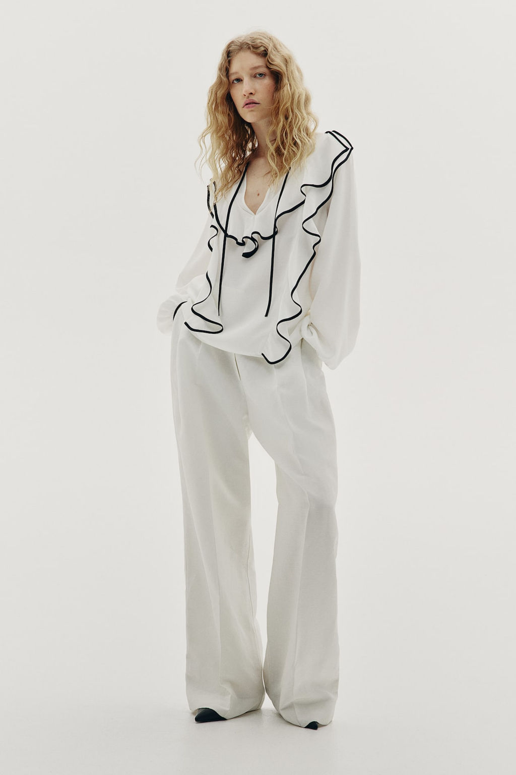 Blusa de crepe con volantes - H&m фото 2