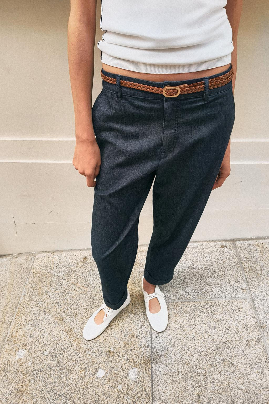 CHINO TROUSERS WITH BRAIDED BELT - Zara фото 3