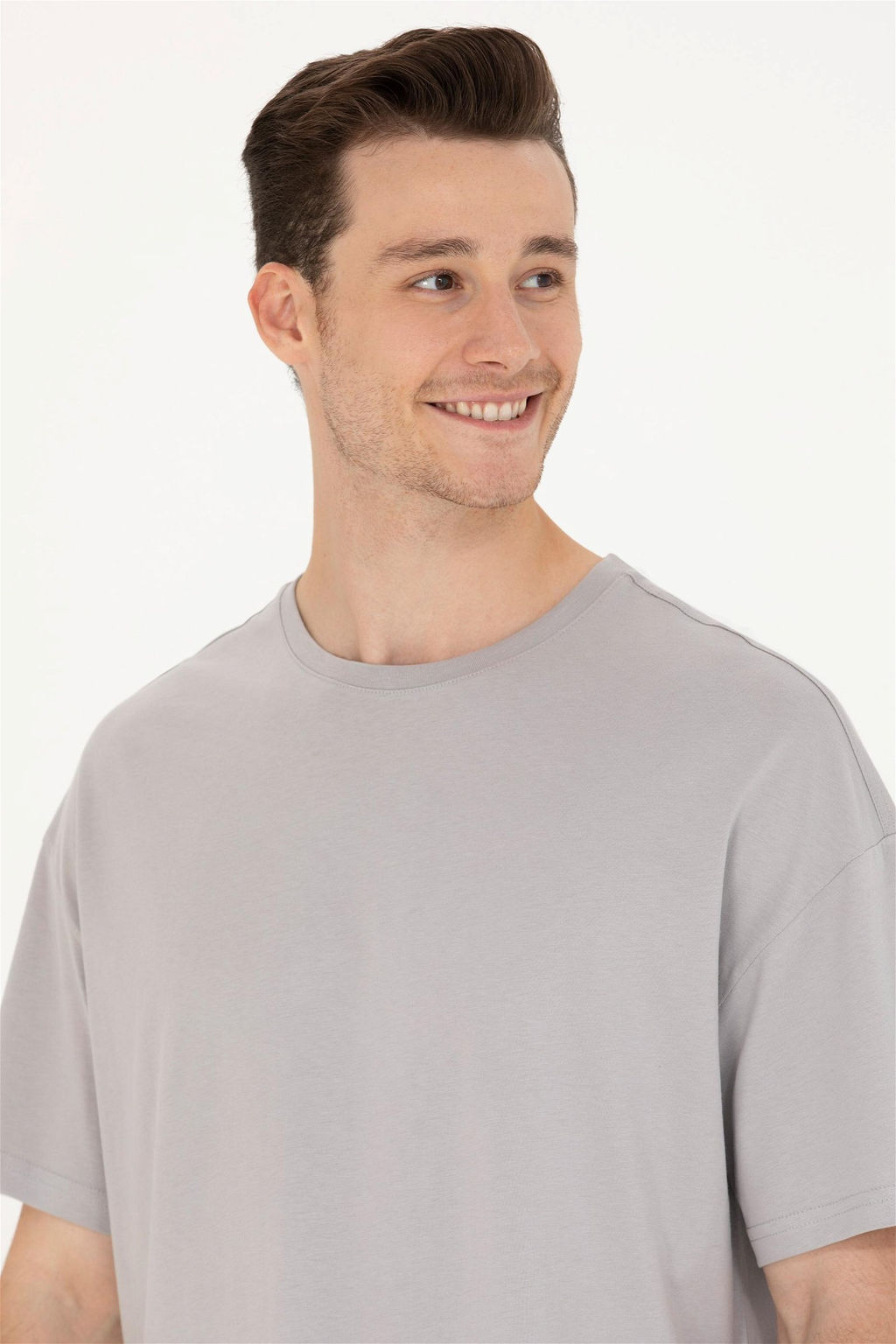 Мужская серая футболка оверсайз с круглым вырезом Неожиданная скидка в корзине - U.s. polo assn фото 2