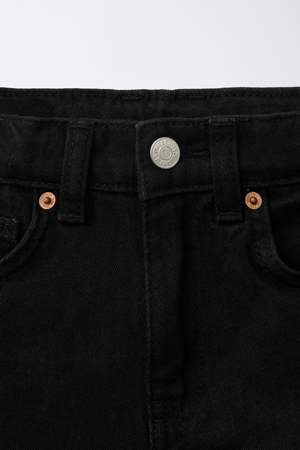 BERMUDA DENIM / Negro - Zara фото 3