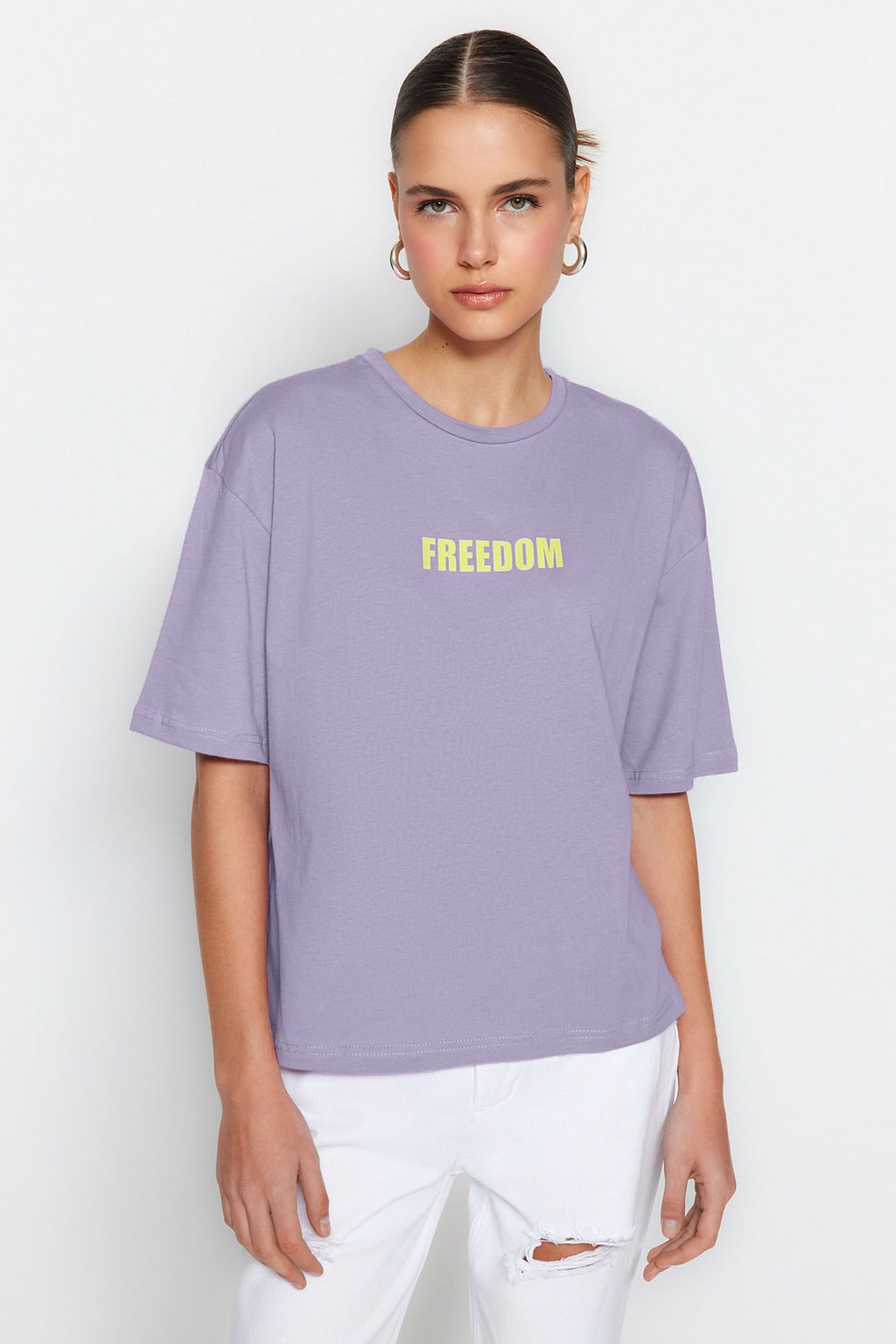 TRENDYOLMILLA Antrasit %100 Pamuk Slogan Bask?l? Relaxed/Rahat Kal?p Bisiklet Yaka Orme T-Shirt TWOSS21TS0316 фото 4