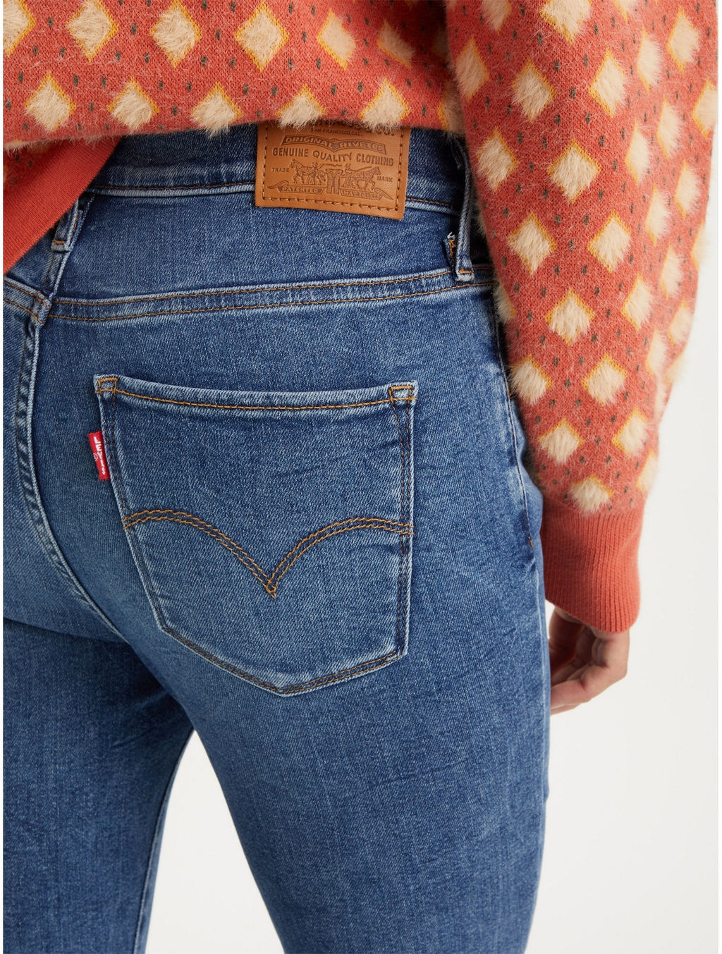 Джинсы женские