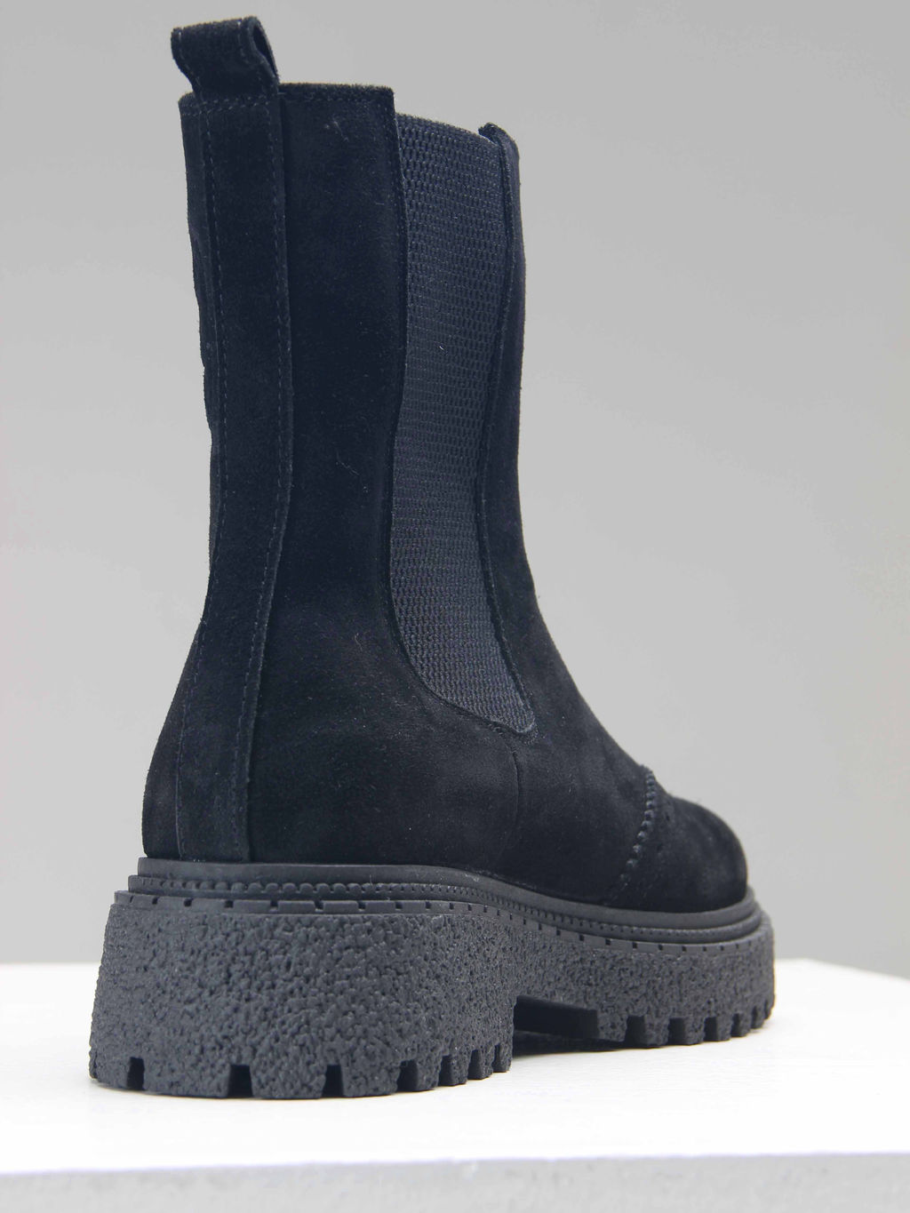 Челси 360.P.asteria.bl черный замша/Байка