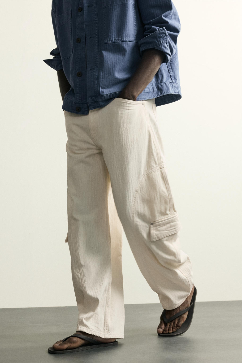 JEANS CARGO BALLOON FIT / blanco - Zara фото 5