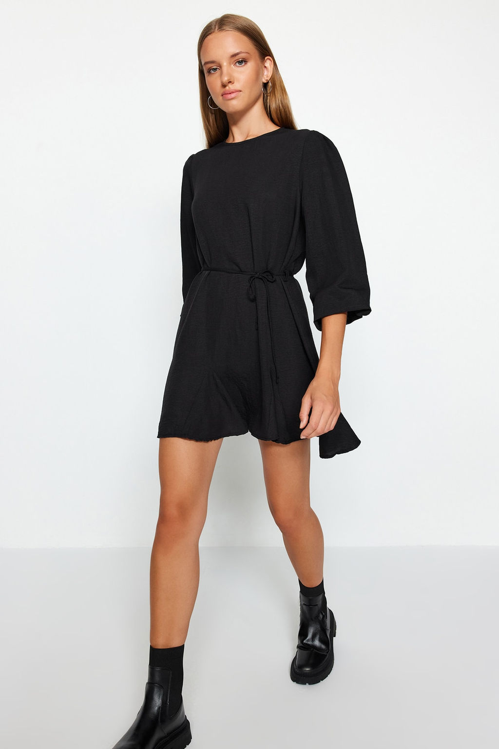 Siyah Kusakl? Duz Kesim Bisiklet Yaka Mini Dokuma Elbise TWOAW24EL00337